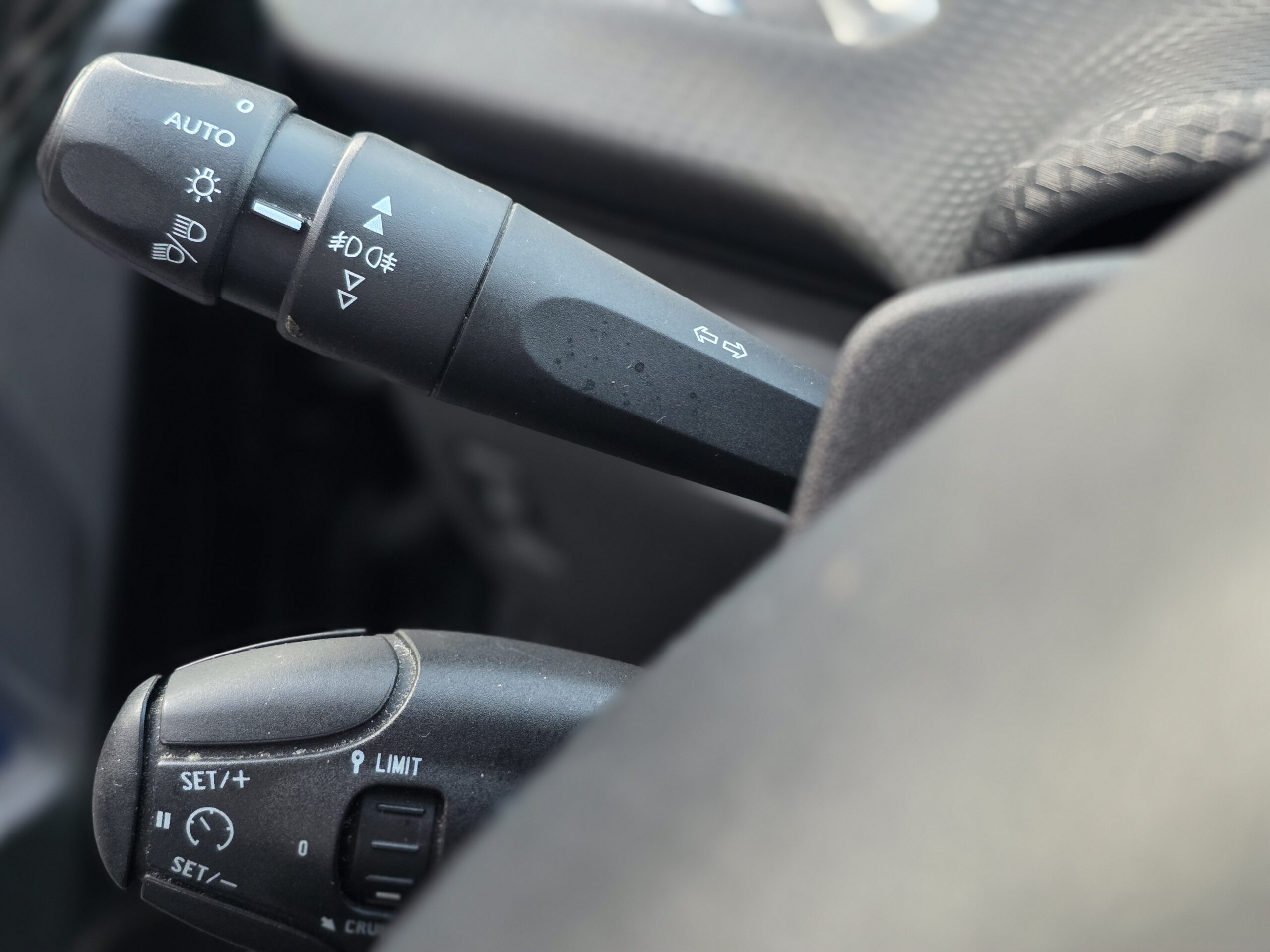 PEUGEOT 2008 – 1.2 PureTech 110ch EAT6 Finition ALLURE