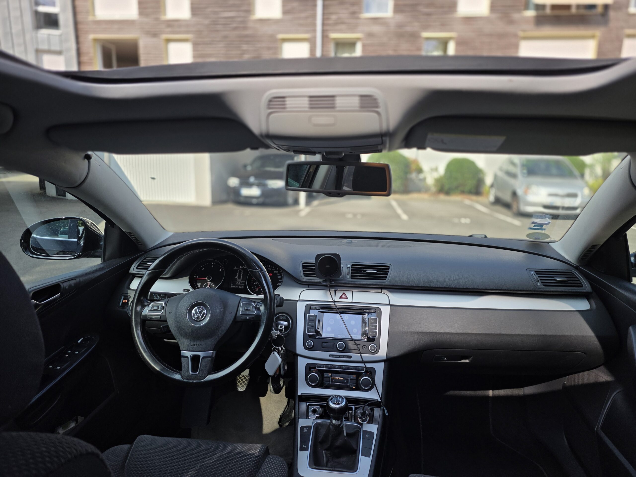 VOLKSWAGEN PASSAT SW – 2.0 TDI 140ch BVM6 Finition EMBASSY II