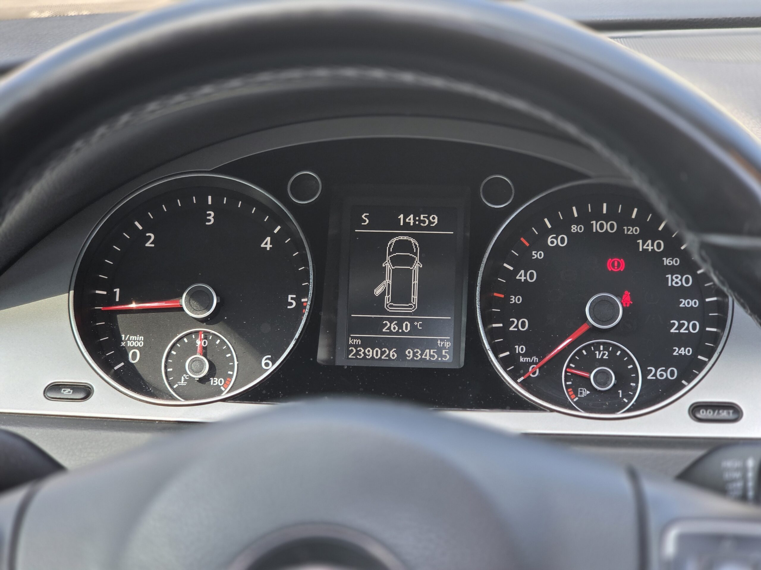 VOLKSWAGEN PASSAT SW – 2.0 TDI 140ch BVM6 Finition EMBASSY II
