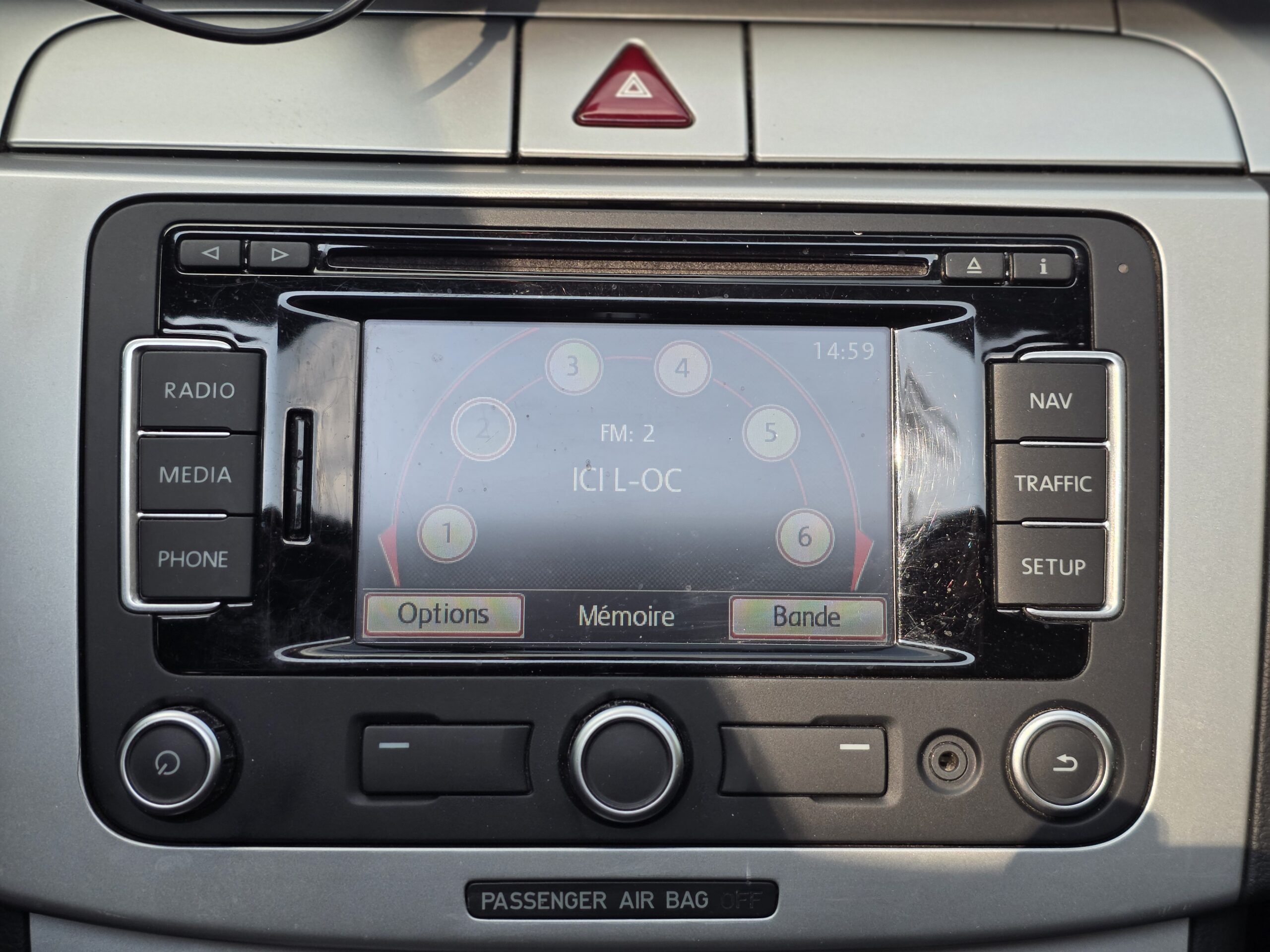 VOLKSWAGEN PASSAT SW – 2.0 TDI 140ch BVM6 Finition EMBASSY II