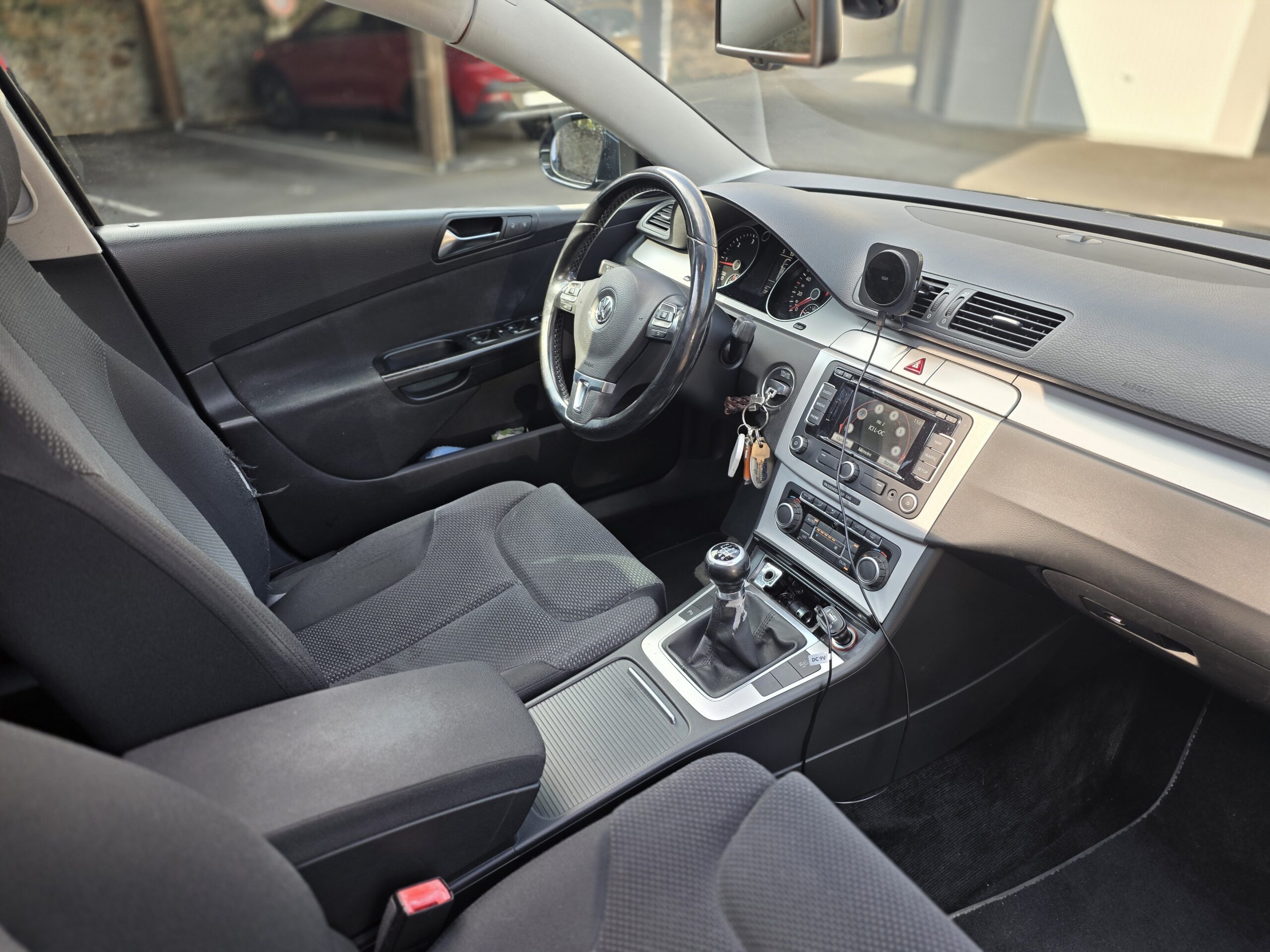 VOLKSWAGEN PASSAT SW – 2.0 TDI 140ch BVM6 Finition EMBASSY II