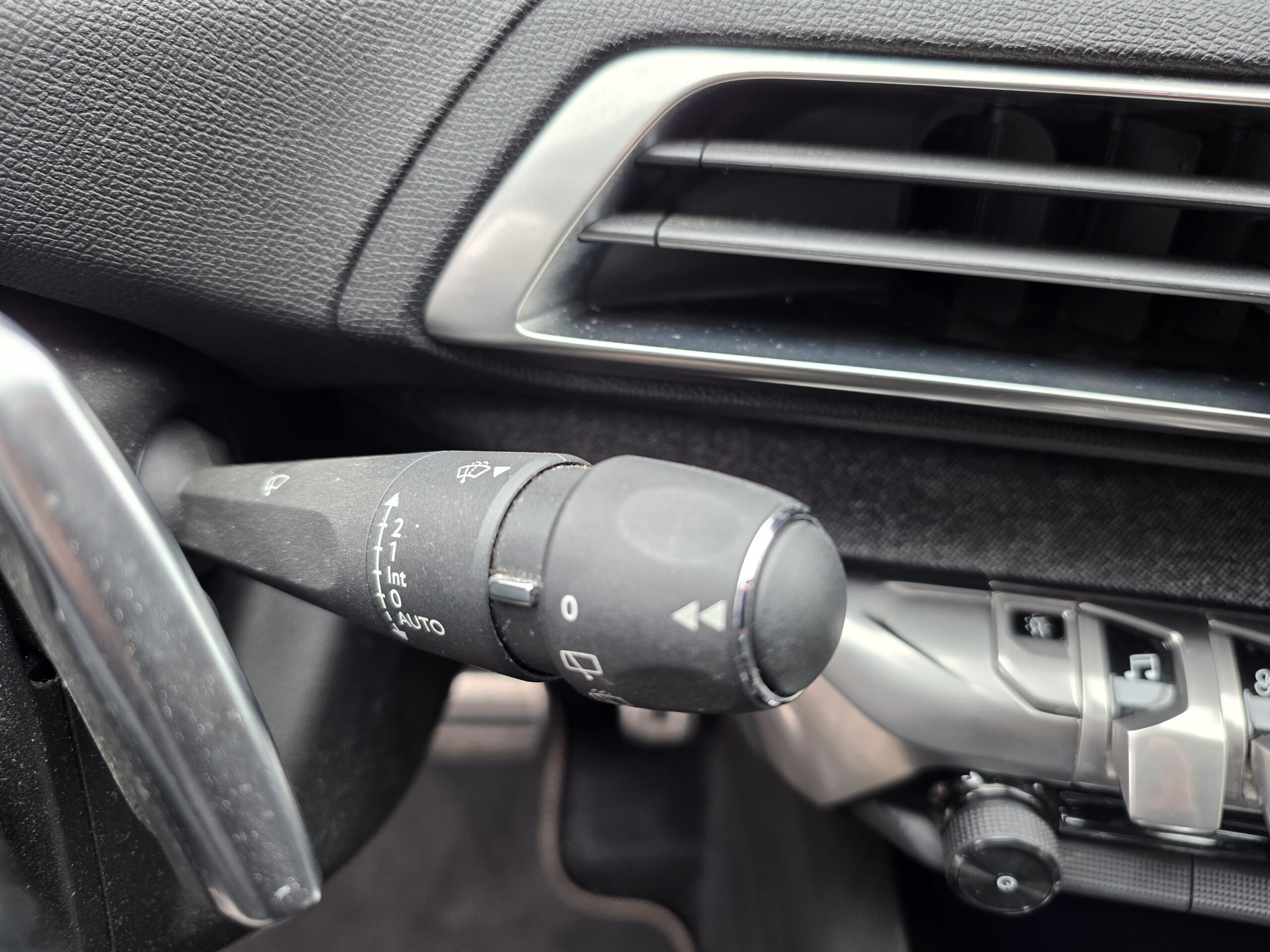 PEUGEOT 3008 – 1.5 BlueHDi 130ch EAT8 Finition GT LINE