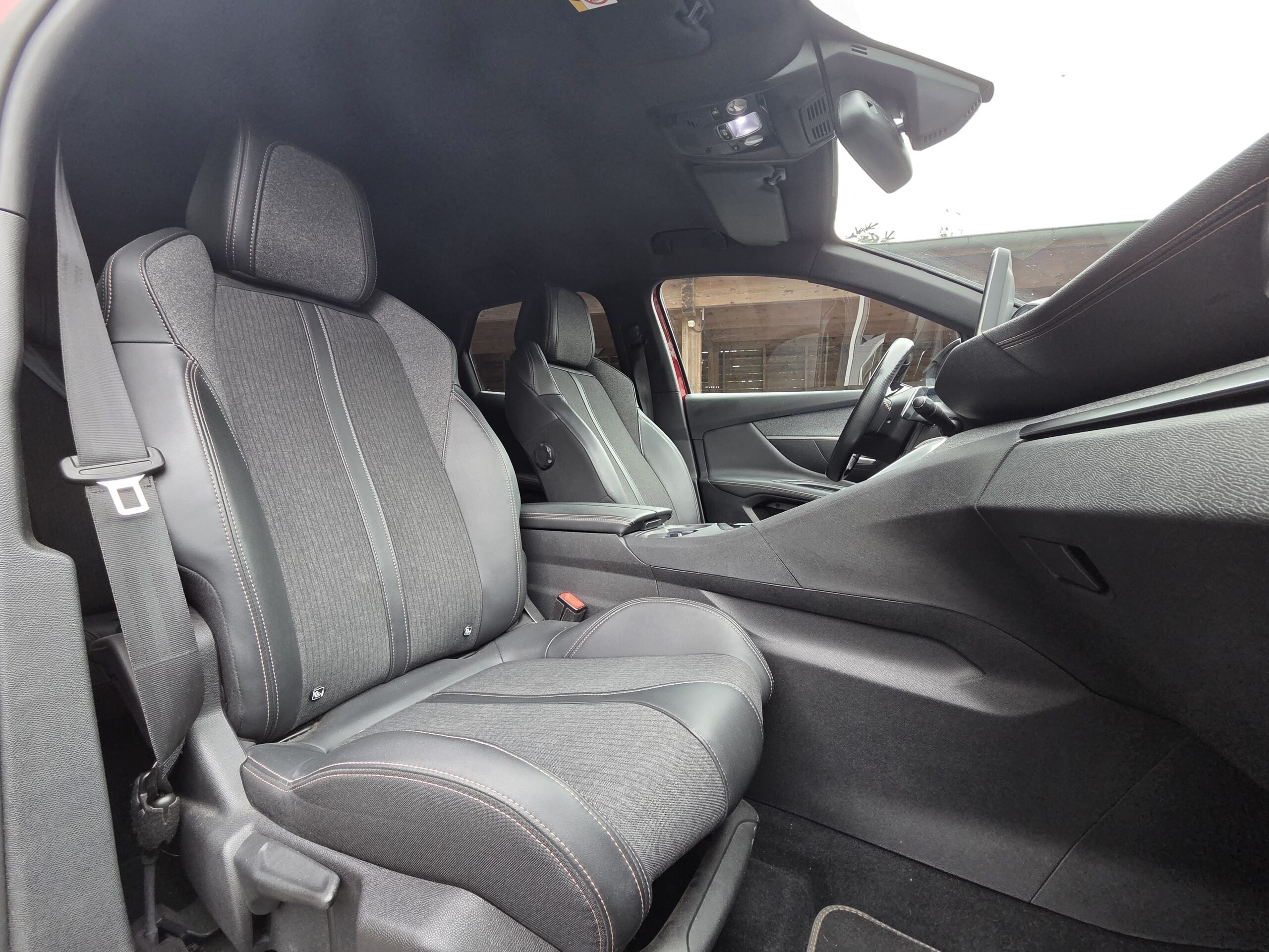 PEUGEOT 3008 – 1.5 BlueHDi 130ch EAT8 Finition GT LINE