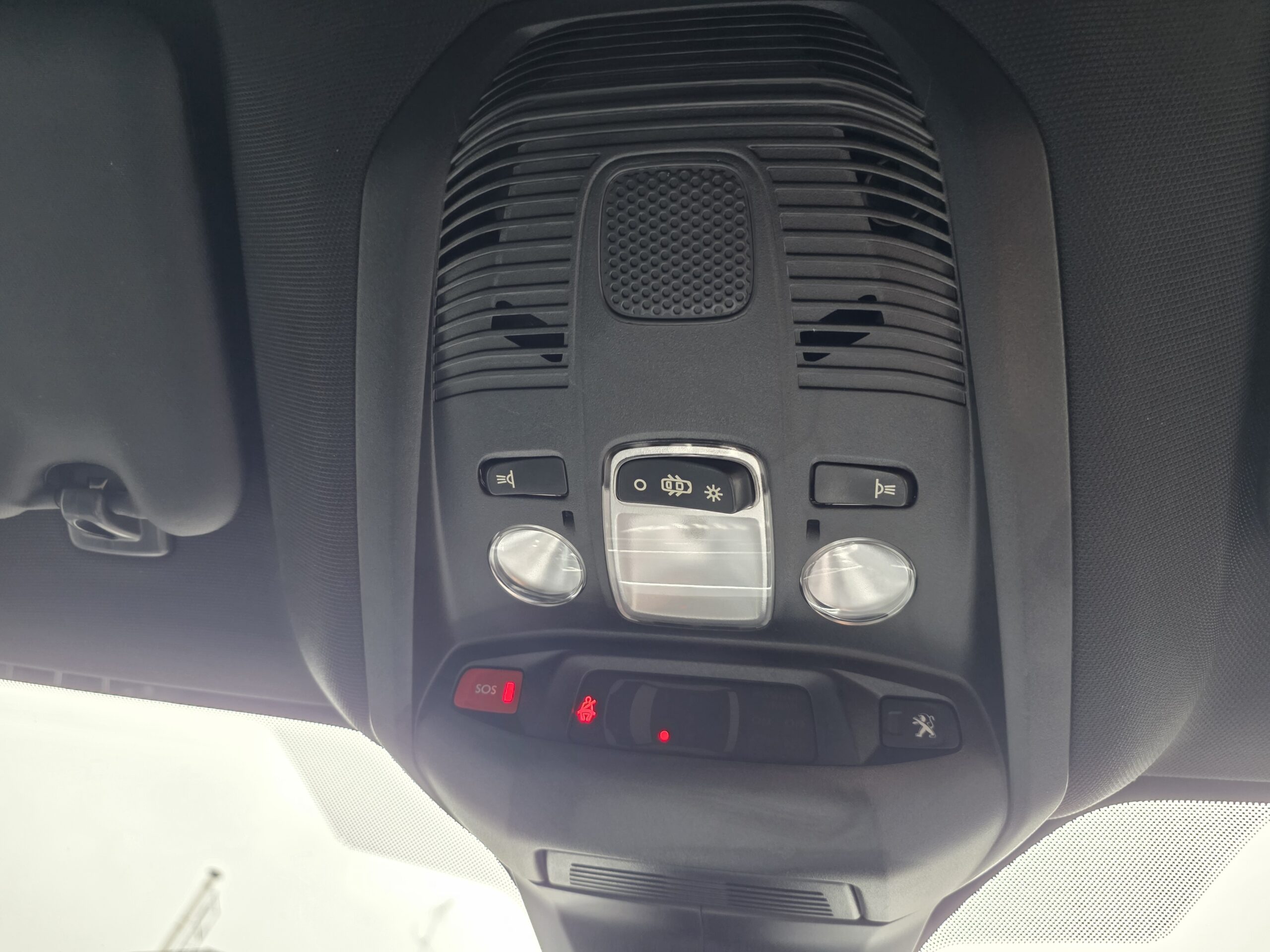 PEUGEOT 3008 – 1.5 BlueHDi 130ch EAT8 Finition GT LINE