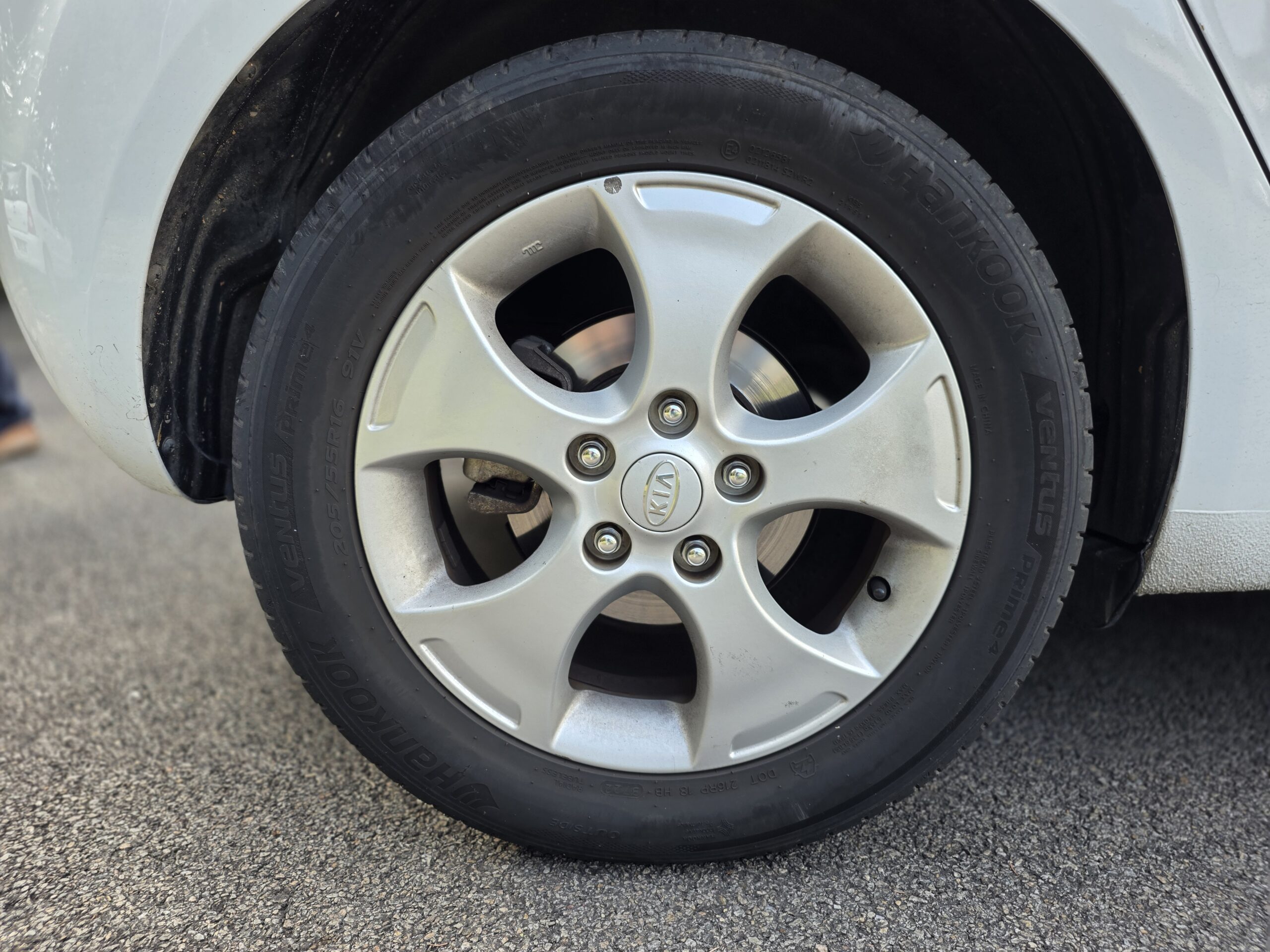 KIA VENGA – 1.4 CVVT 90ch BVM5 Finition URBAN CHIC