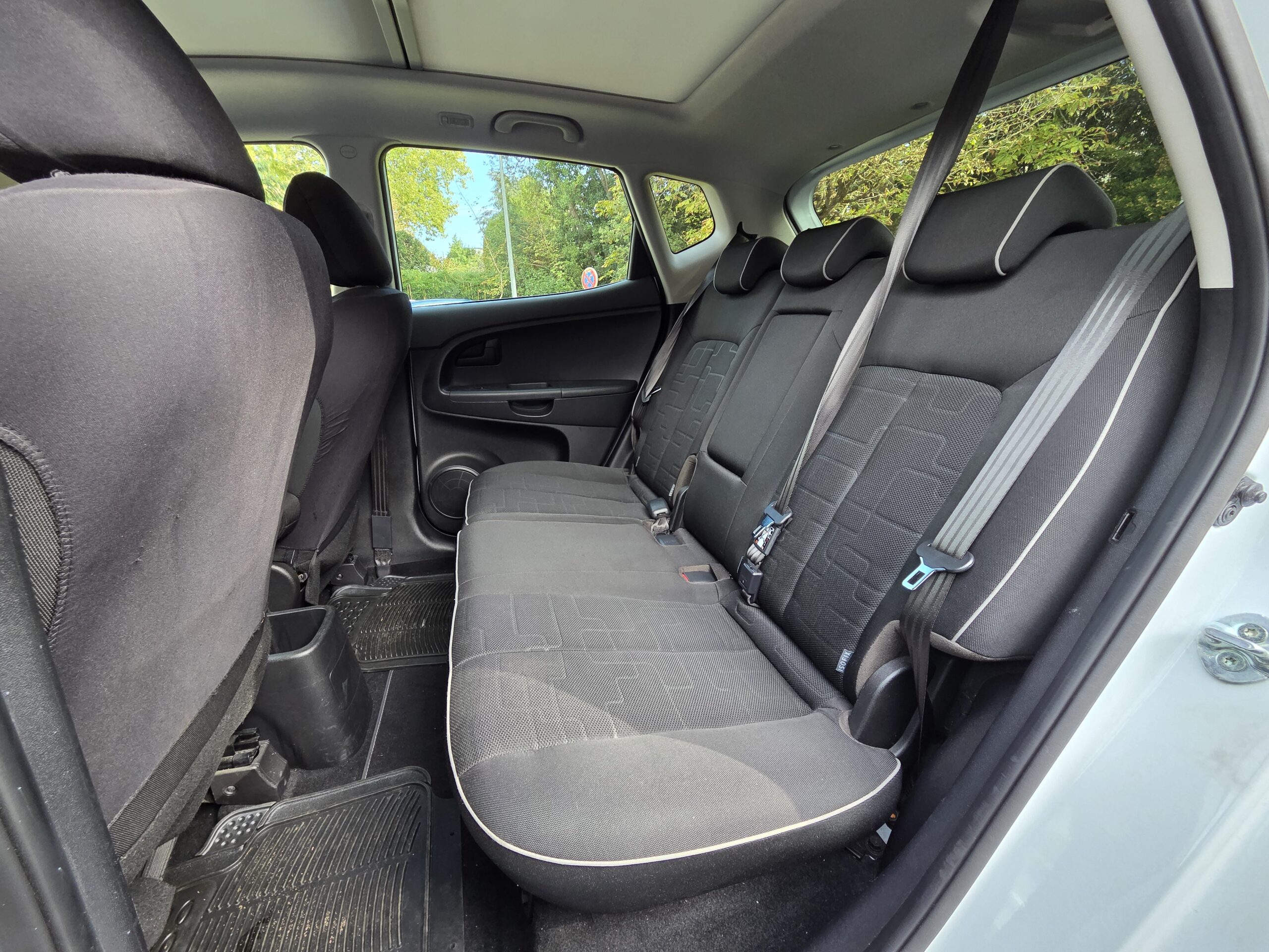 KIA VENGA – 1.4 CVVT 90ch BVM5 Finition URBAN CHIC