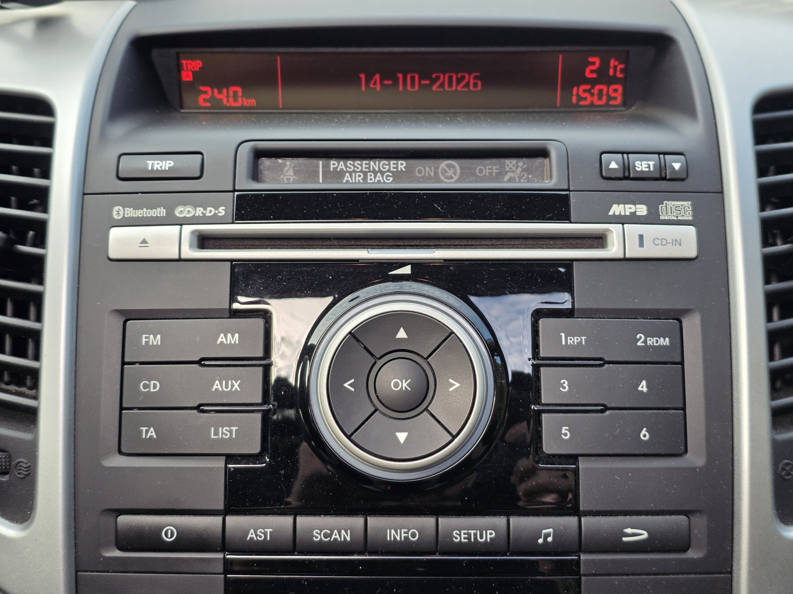 KIA VENGA – 1.4 CVVT 90ch BVM5 Finition URBAN CHIC