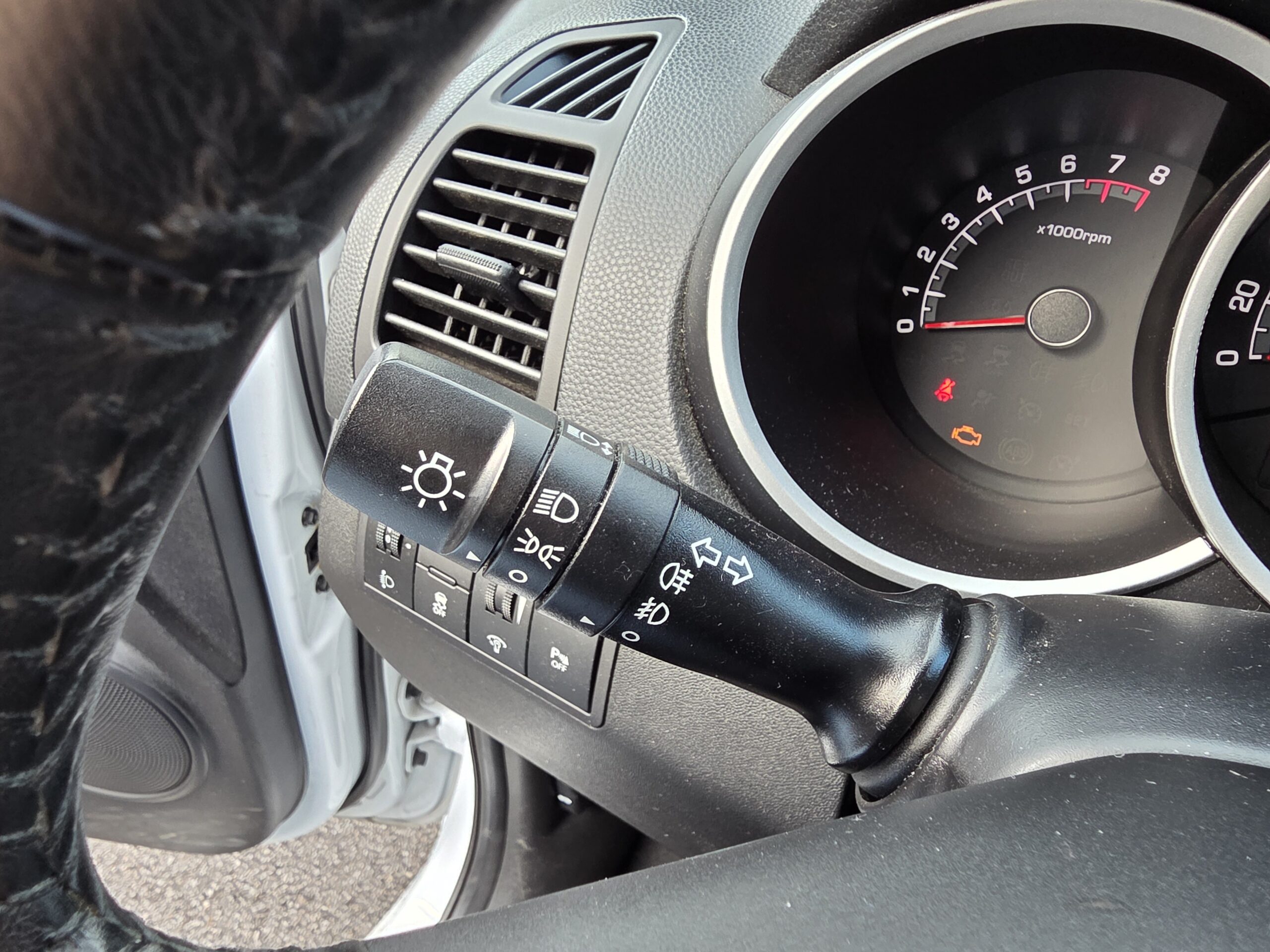 KIA VENGA – 1.4 CVVT 90ch BVM5 Finition URBAN CHIC
