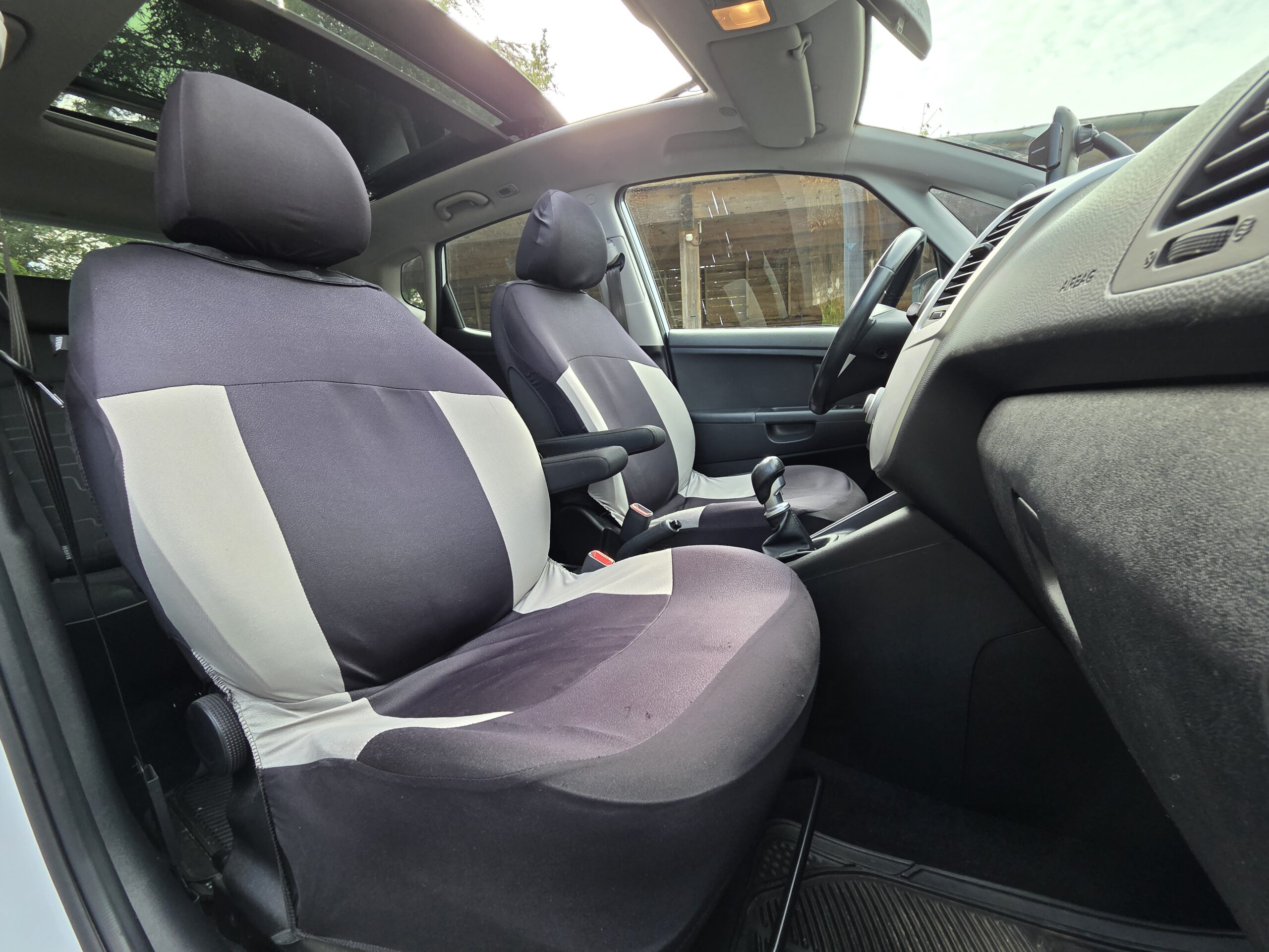 KIA VENGA – 1.4 CVVT 90ch BVM5 Finition URBAN CHIC