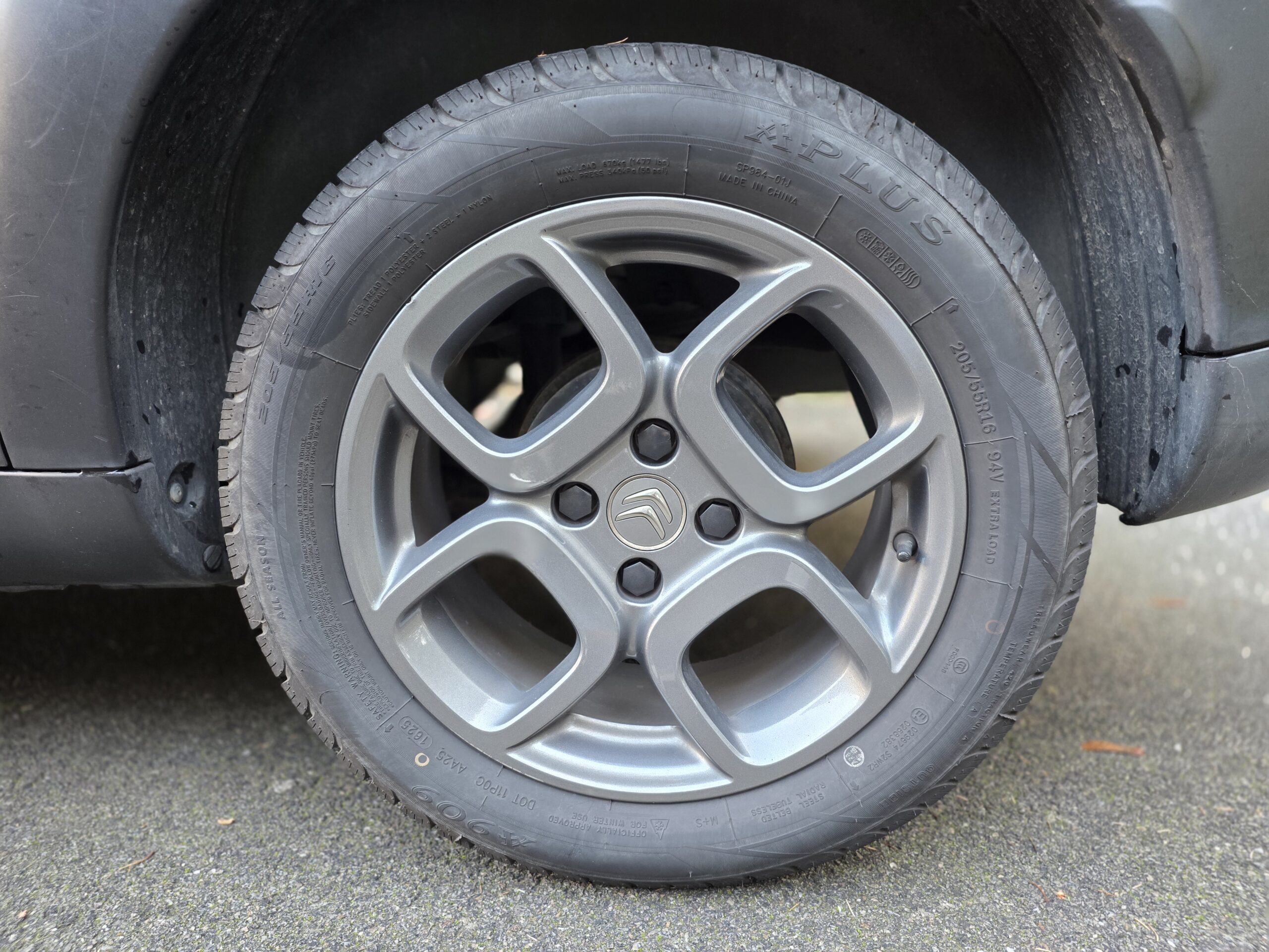 CITROËN C4 CACTUS – 1.2 PureTech 82ch BVM5 Finition SHINE