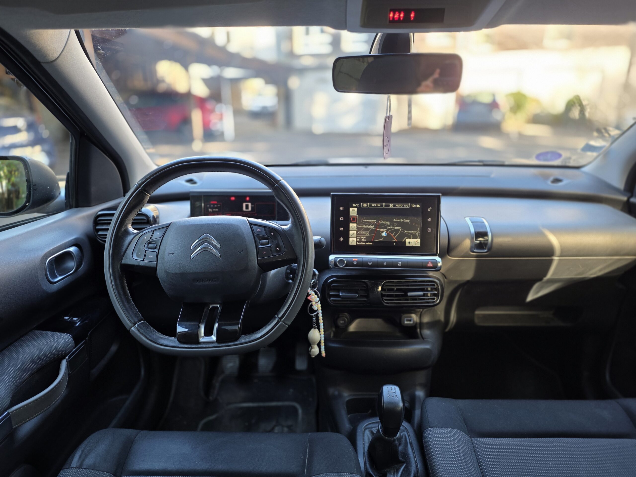 CITROËN C4 CACTUS – 1.2 PureTech 82ch BVM5 Finition SHINE