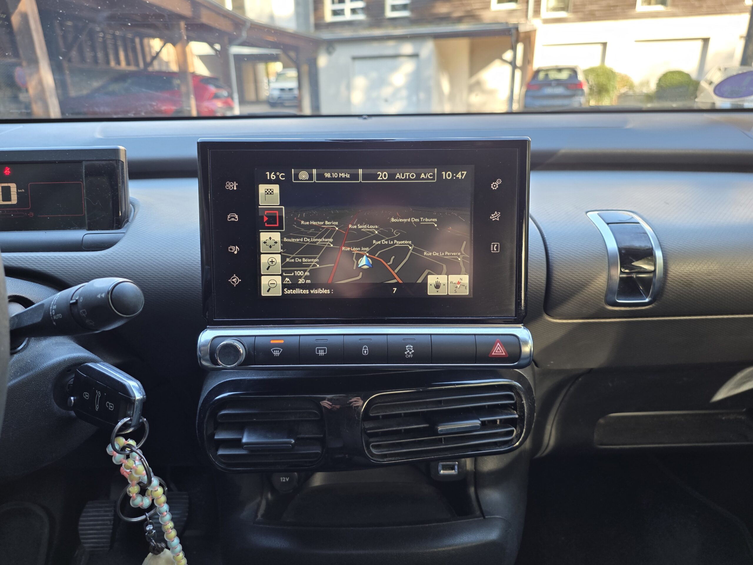 CITROËN C4 CACTUS – 1.2 PureTech 82ch BVM5 Finition SHINE
