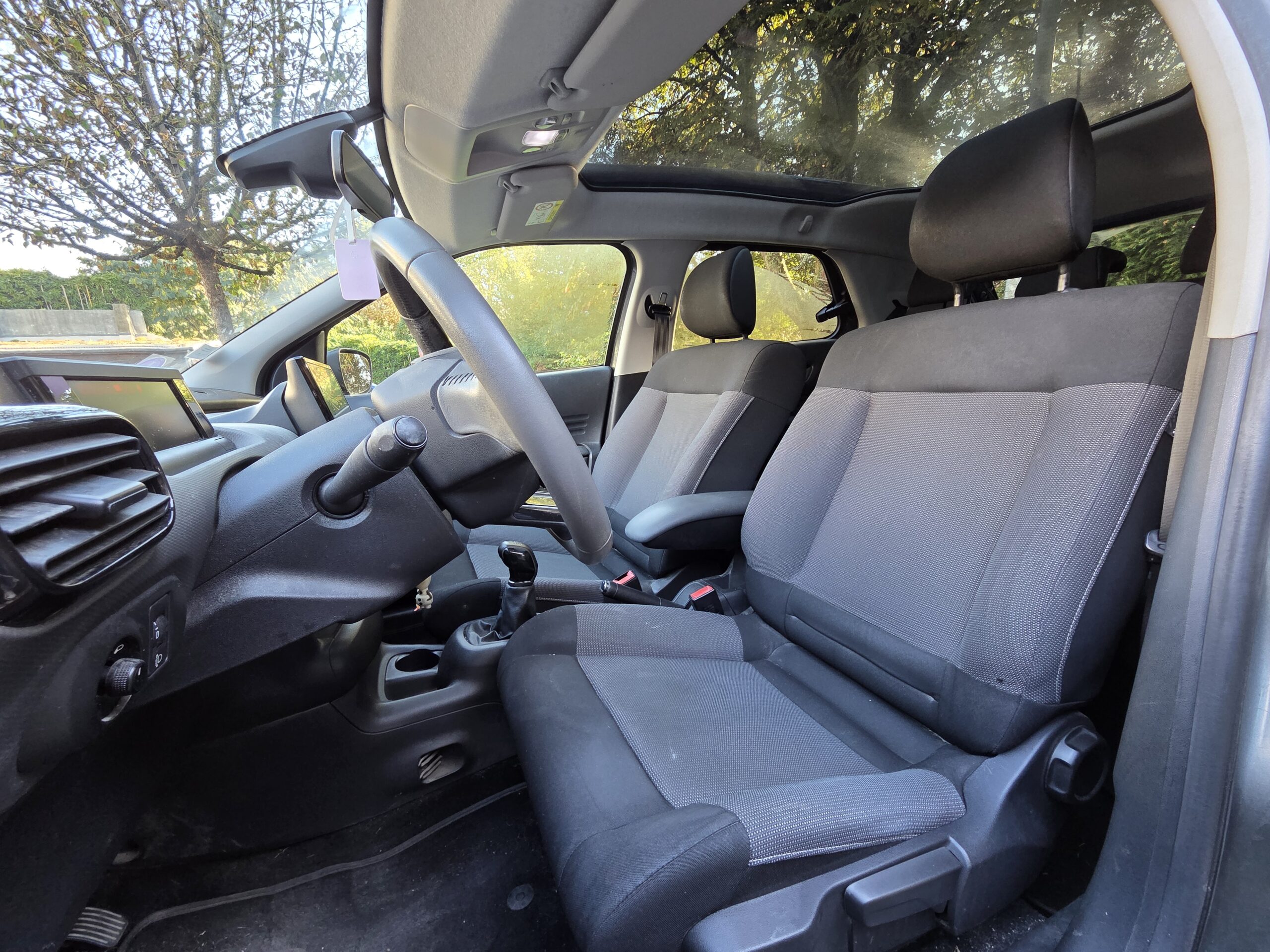 CITROËN C4 CACTUS – 1.2 PureTech 82ch BVM5 Finition SHINE