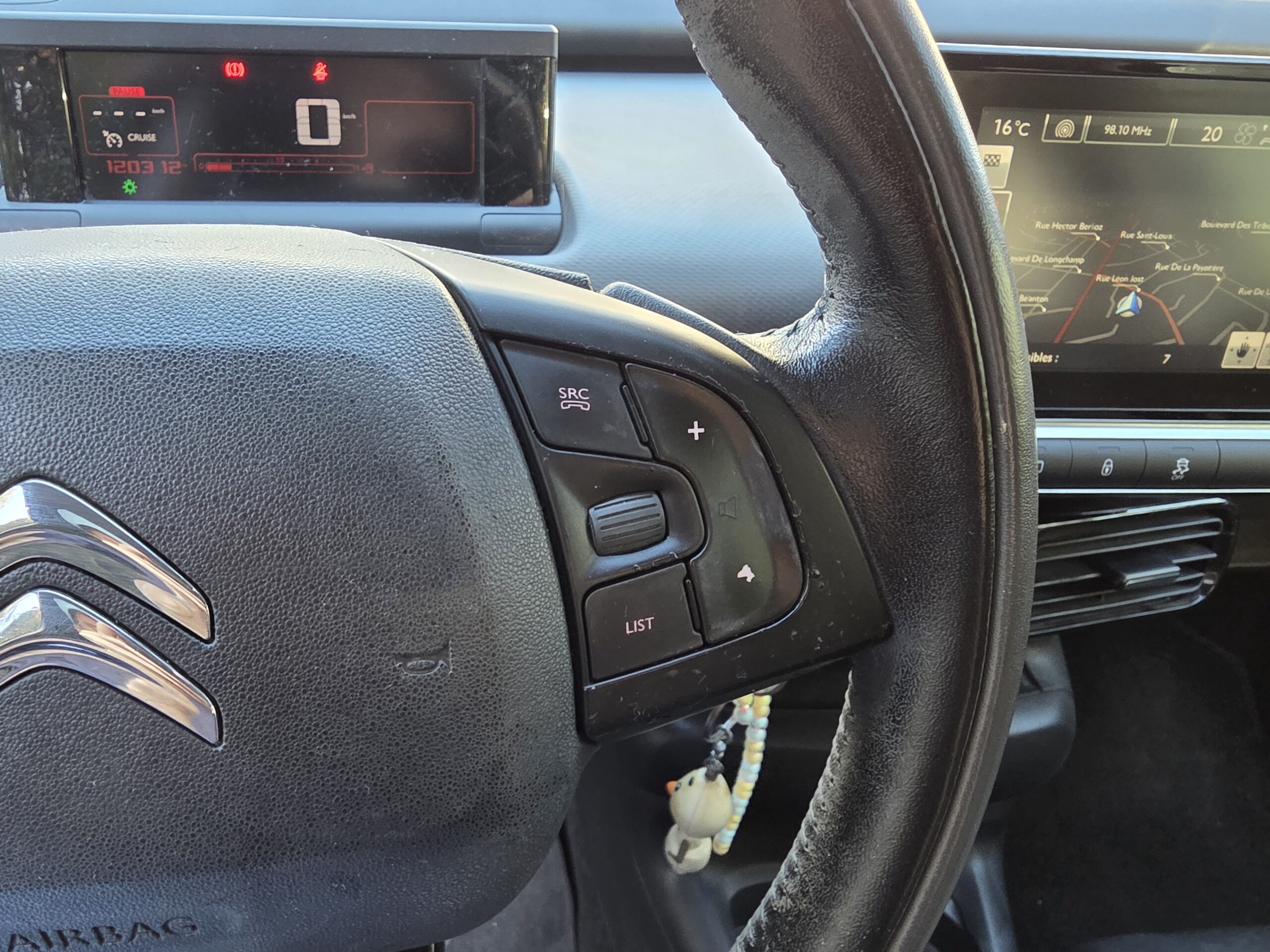 CITROËN C4 CACTUS – 1.2 PureTech 82ch BVM5 Finition SHINE