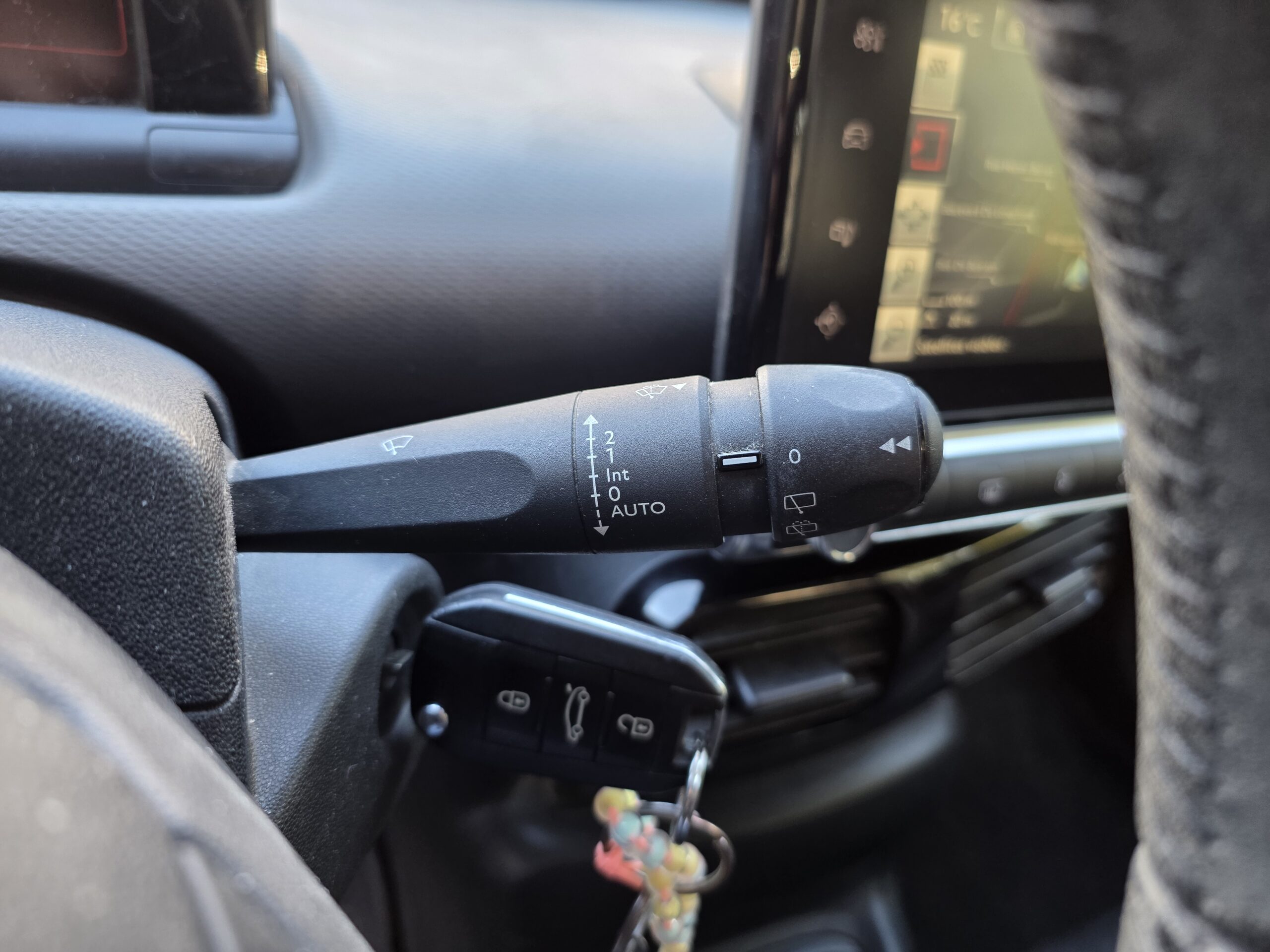 CITROËN C4 CACTUS – 1.2 PureTech 82ch BVM5 Finition SHINE