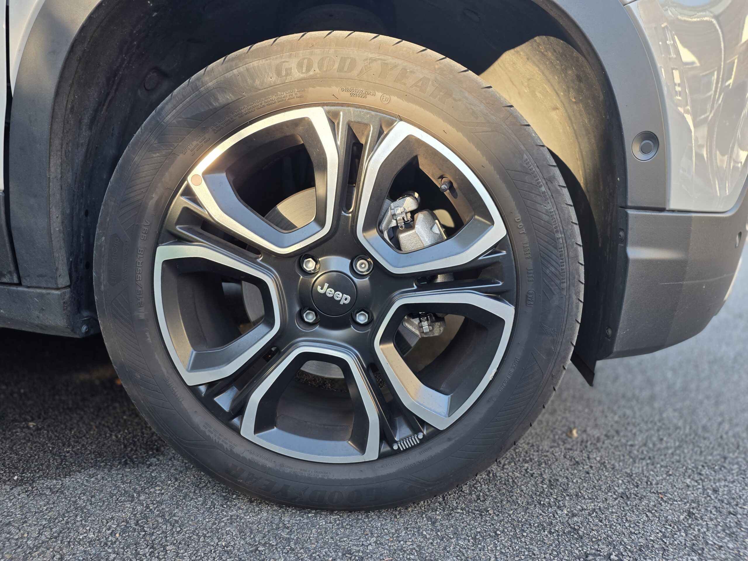 JEEP AVENGER – 1.2 Turbo e-Hybrid 110 ch Boîte automatique e-DCS6 Finition SUMMIT
