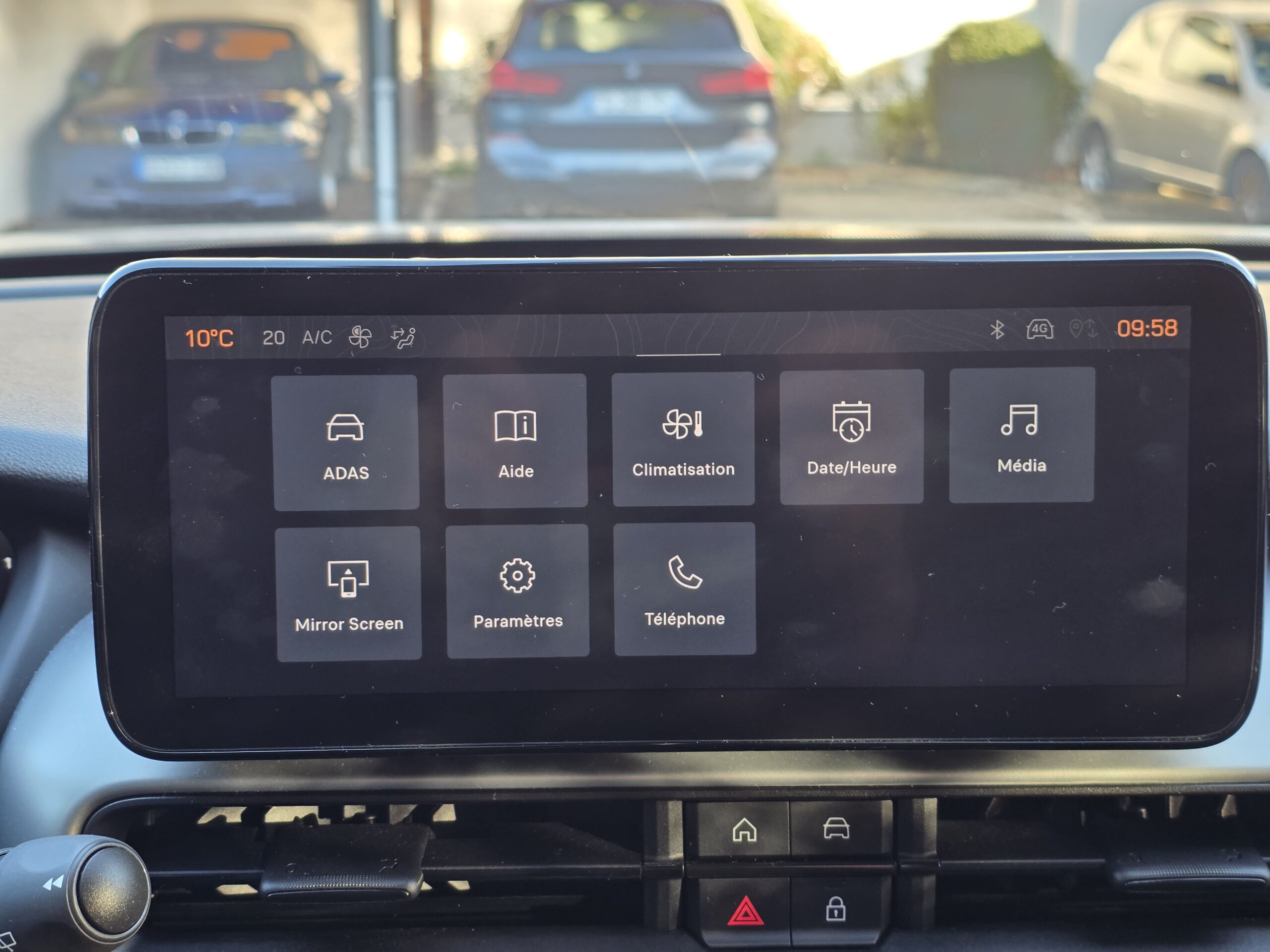 JEEP AVENGER – 1.2 Turbo e-Hybrid 110 ch Boîte automatique e-DCS6 Finition SUMMIT