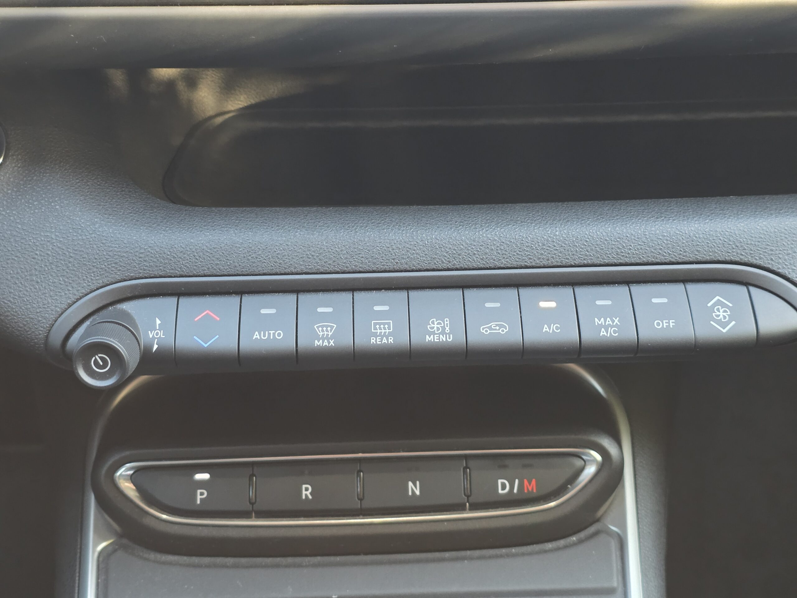 JEEP AVENGER – 1.2 Turbo e-Hybrid 110 ch Boîte automatique e-DCS6 Finition SUMMIT