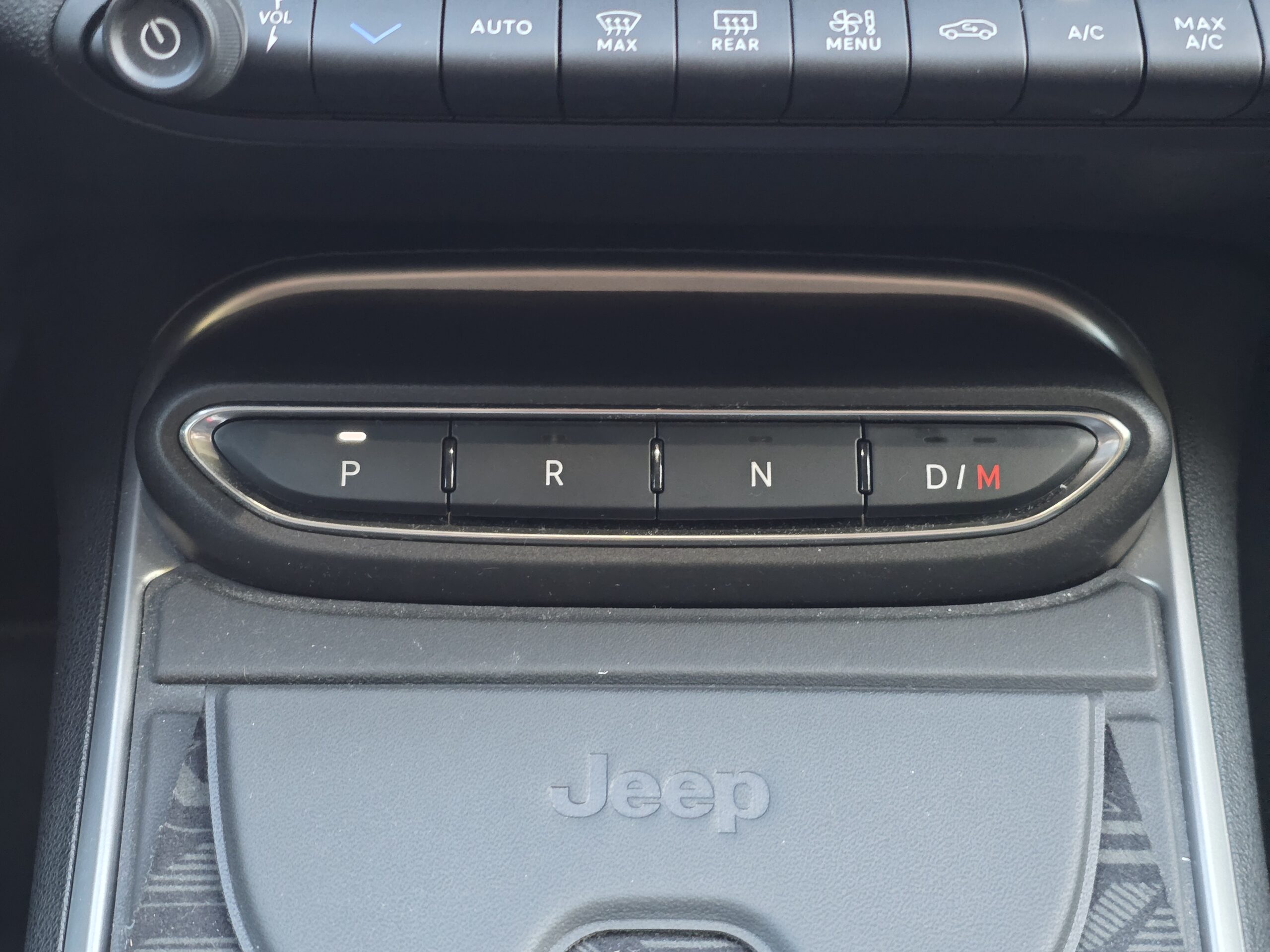 JEEP AVENGER – 1.2 Turbo e-Hybrid 110 ch Boîte automatique e-DCS6 Finition SUMMIT