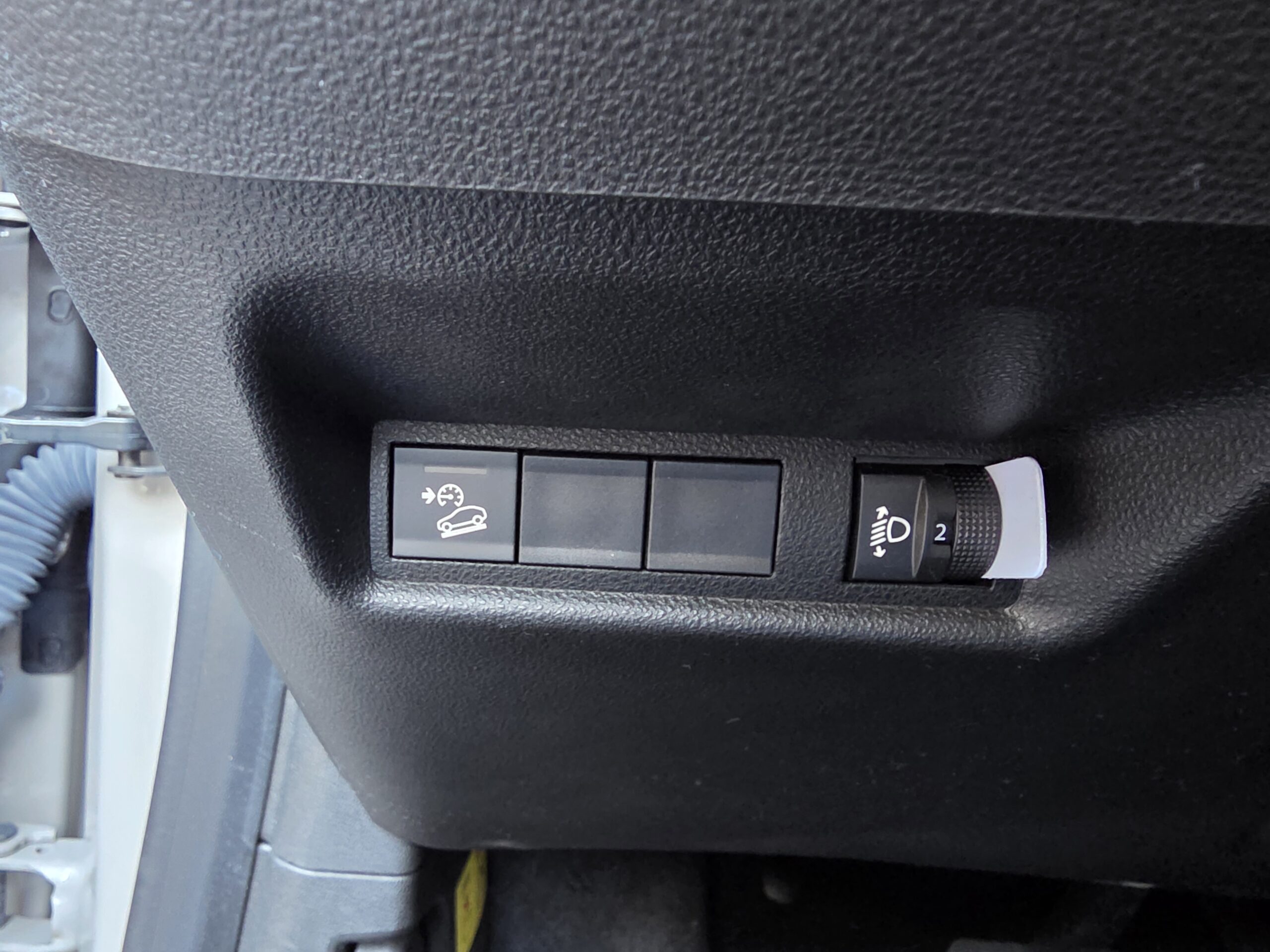 JEEP AVENGER – 1.2 Turbo e-Hybrid 110 ch Boîte automatique e-DCS6 Finition SUMMIT
