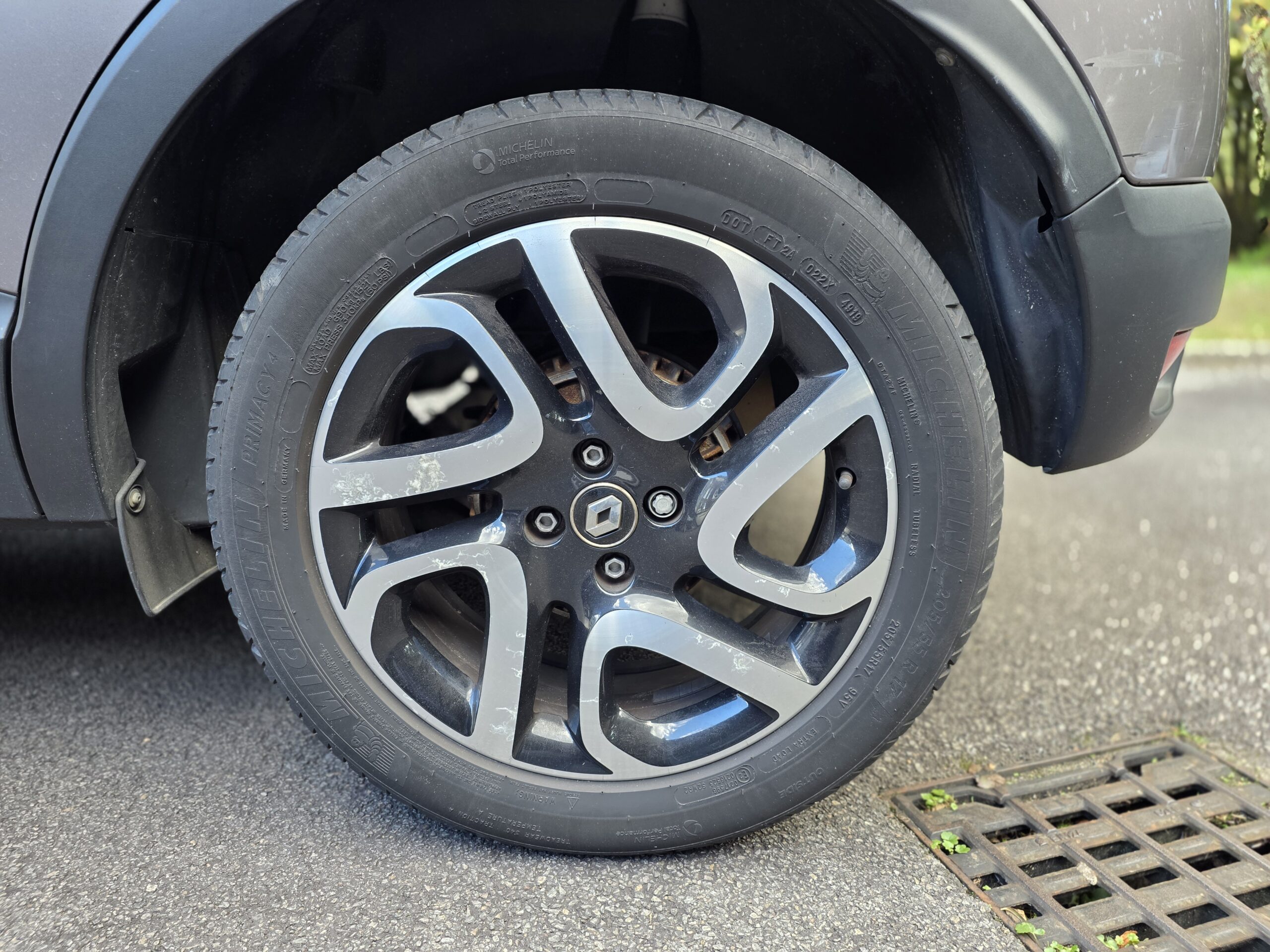 RENAULT CAPTUR – 1.2 TCe 120ch EDC6 Finition INTENS