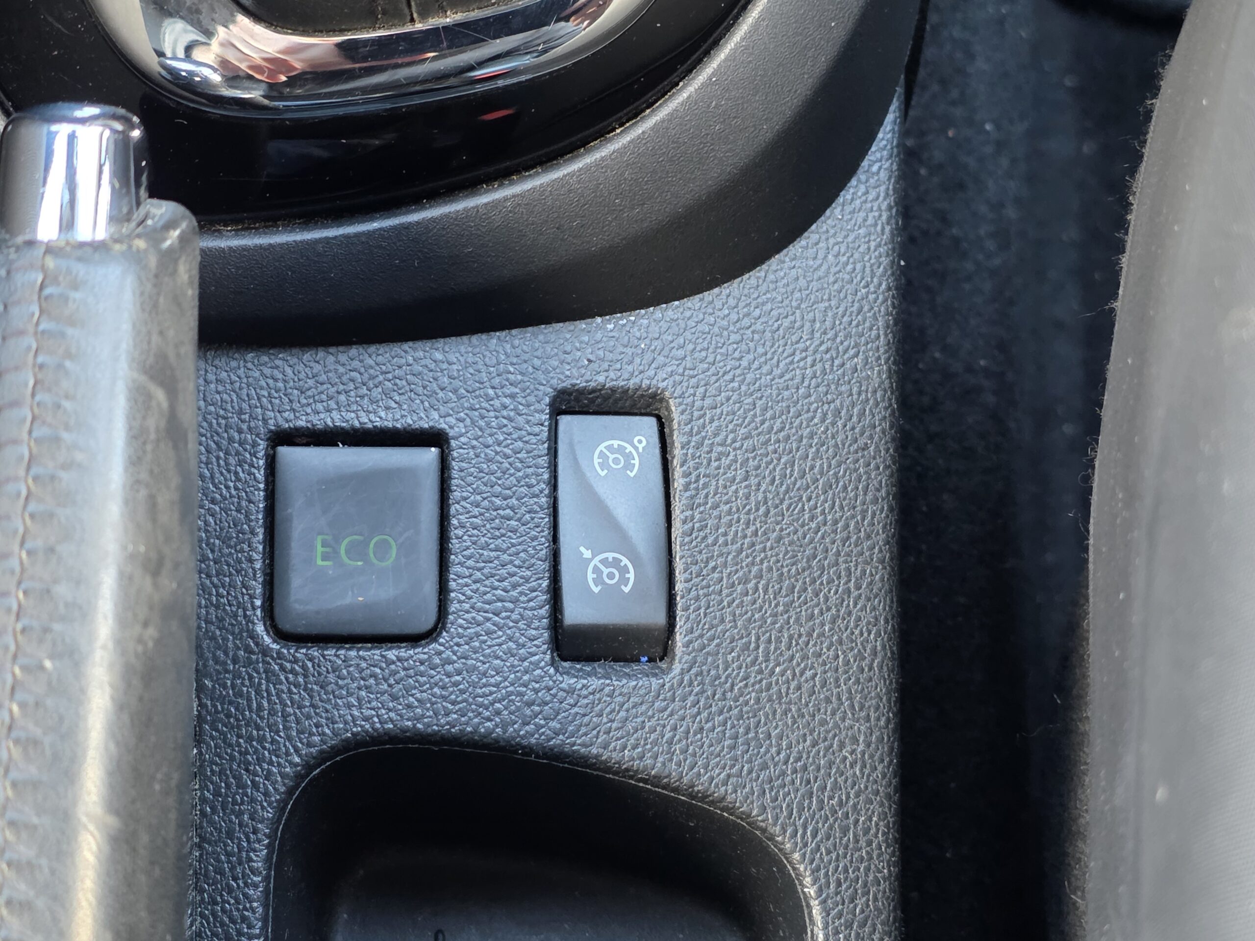 RENAULT CAPTUR – 1.2 TCe 120ch EDC6 Finition INTENS