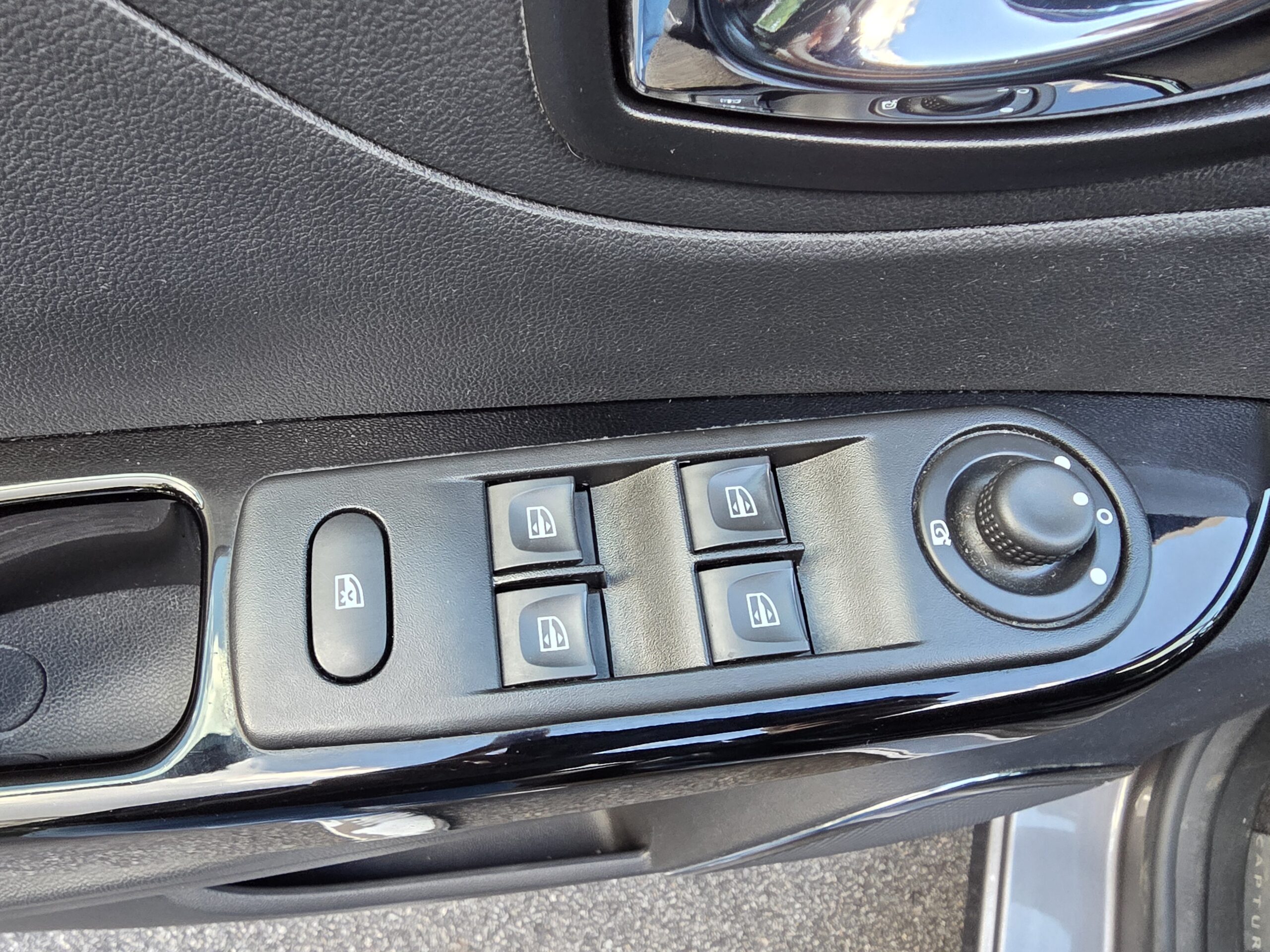 RENAULT CAPTUR – 1.2 TCe 120ch EDC6 Finition INTENS