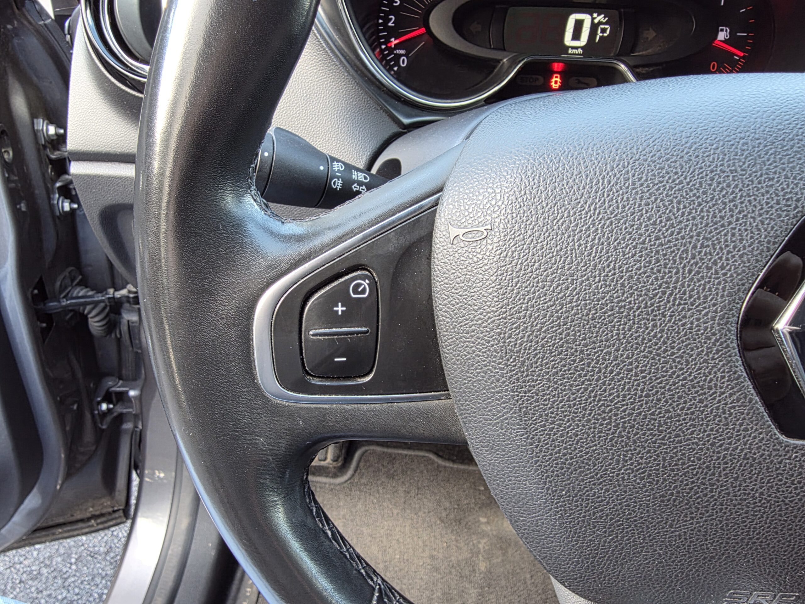 RENAULT CAPTUR – 1.2 TCe 120ch EDC6 Finition INTENS