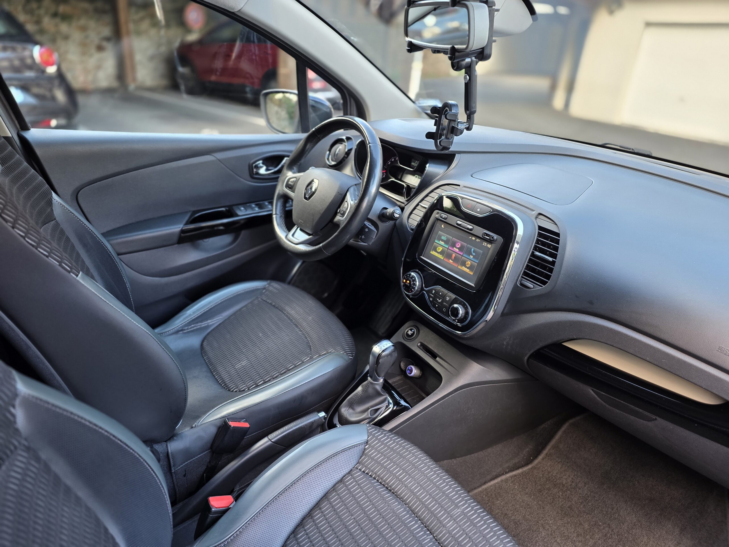 RENAULT CAPTUR – 1.2 TCe 120ch EDC6 Finition INTENS