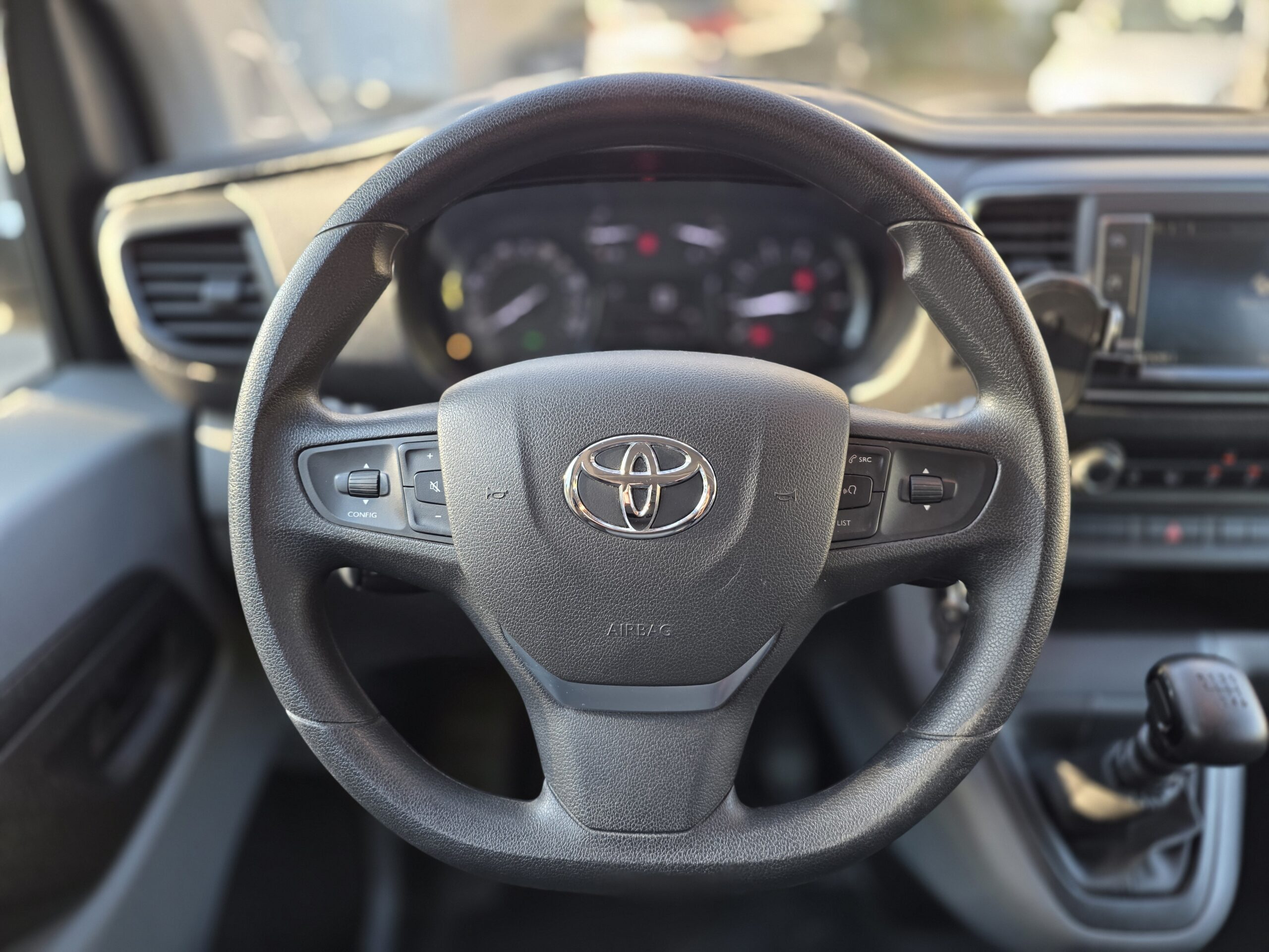 TOYOTA PROACE LONG – 2.0 D-4D 144ch BVM6 Finition DYNAMIC