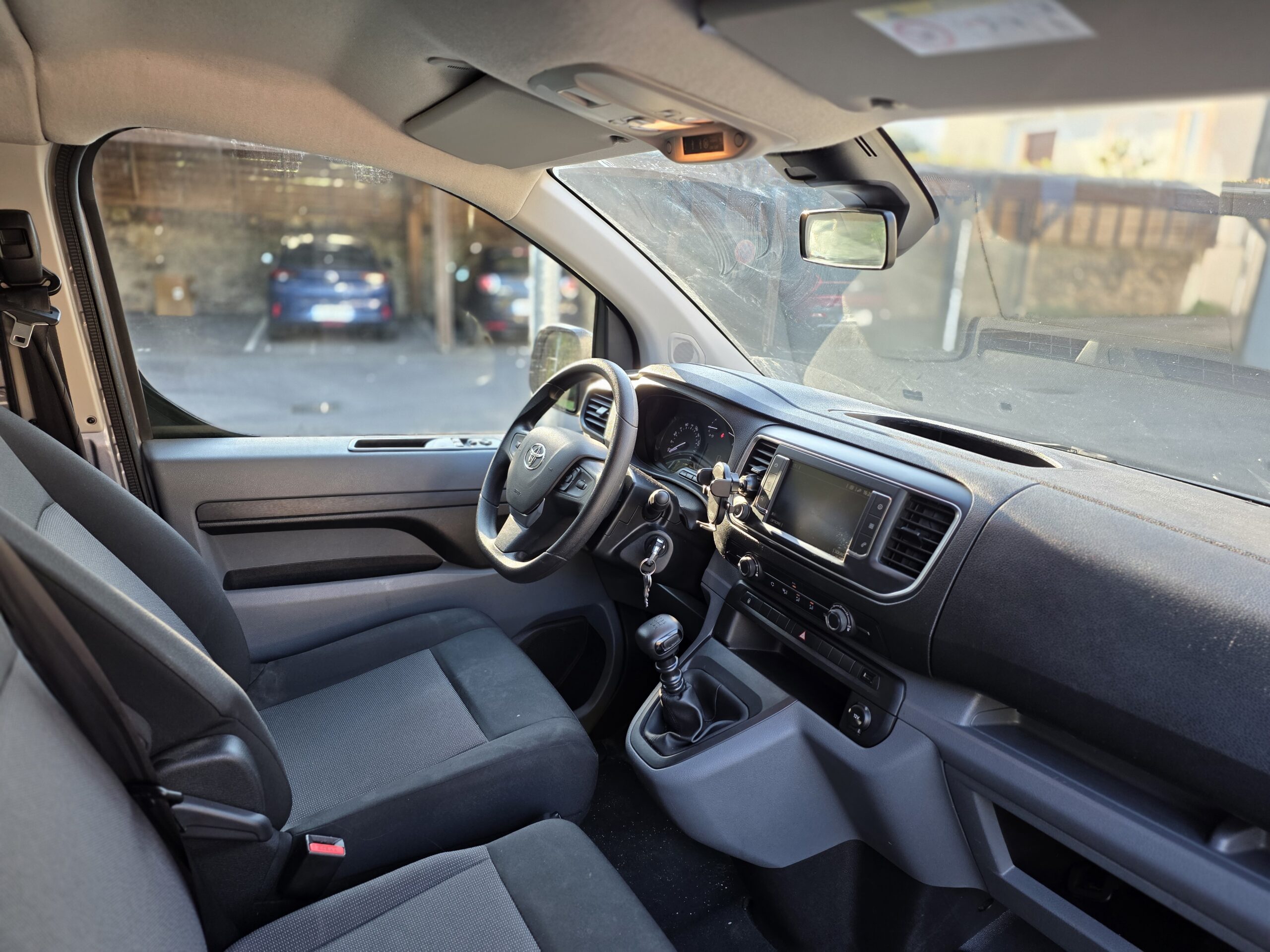 TOYOTA PROACE LONG – 2.0 D-4D 144ch BVM6 Finition DYNAMIC