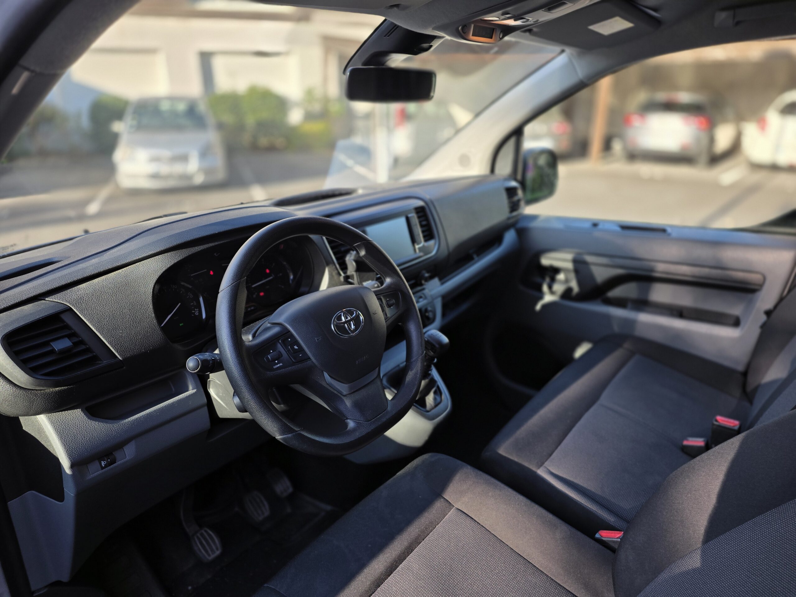 TOYOTA PROACE LONG – 2.0 D-4D 144ch BVM6 Finition DYNAMIC