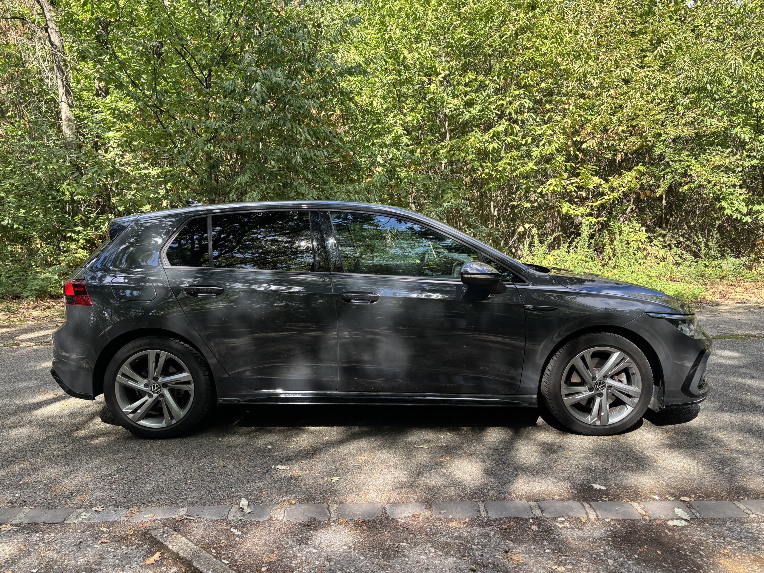 VOLKSWAGEN Golf VIII 1.5 eTSi DSG7 150 R LINE