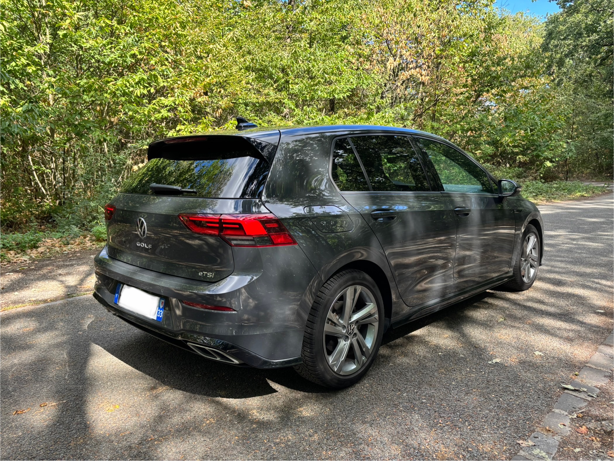 VOLKSWAGEN Golf VIII 1.5 eTSi DSG7 150 R LINE