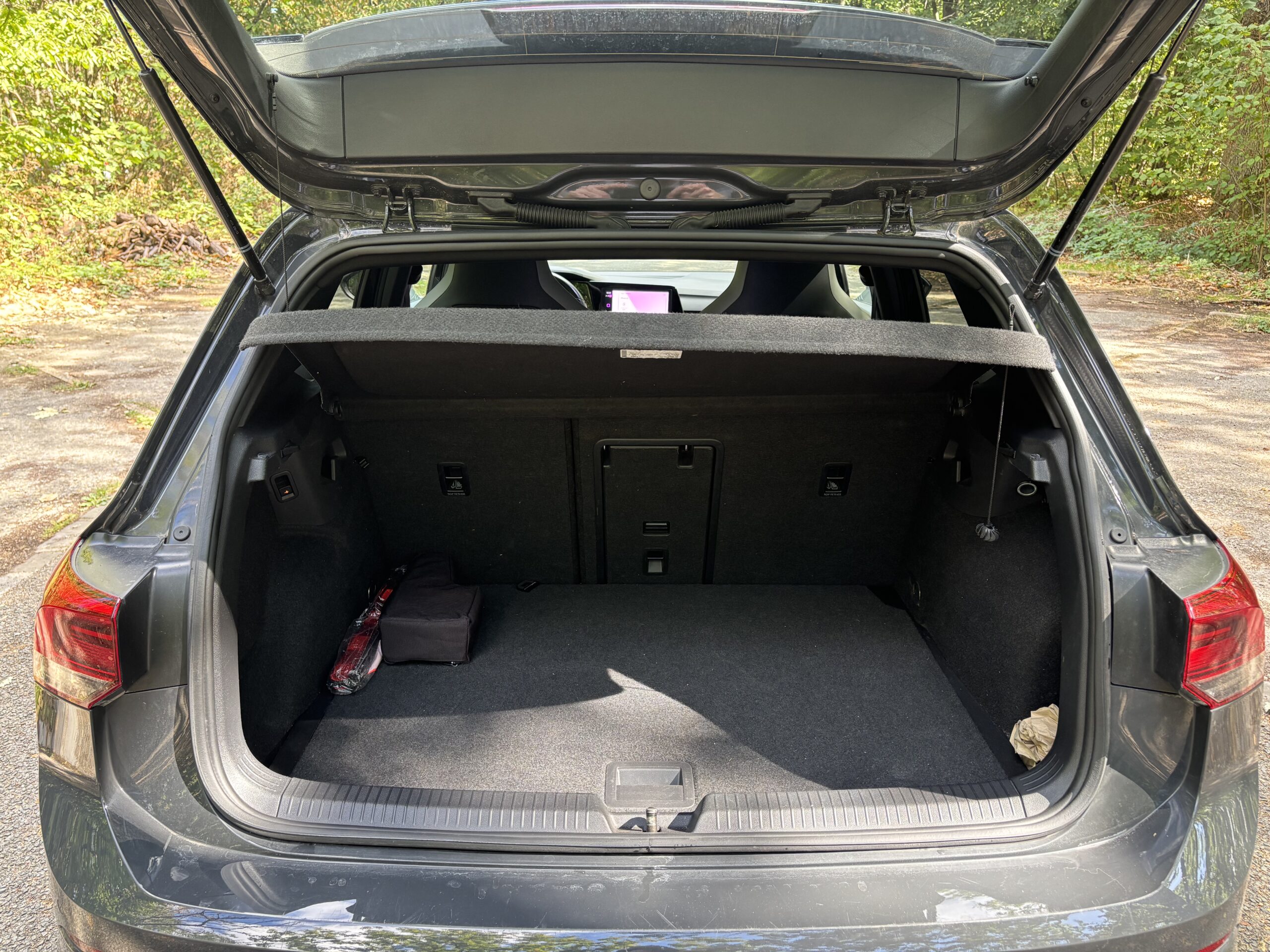 VOLKSWAGEN Golf VIII 1.5 eTSi DSG7 150 R LINE
