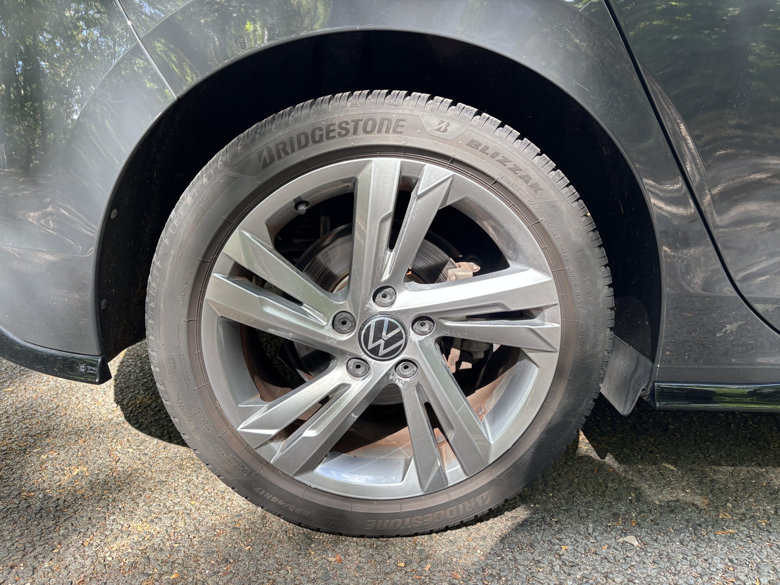 VOLKSWAGEN Golf VIII 1.5 eTSi DSG7 150 R LINE