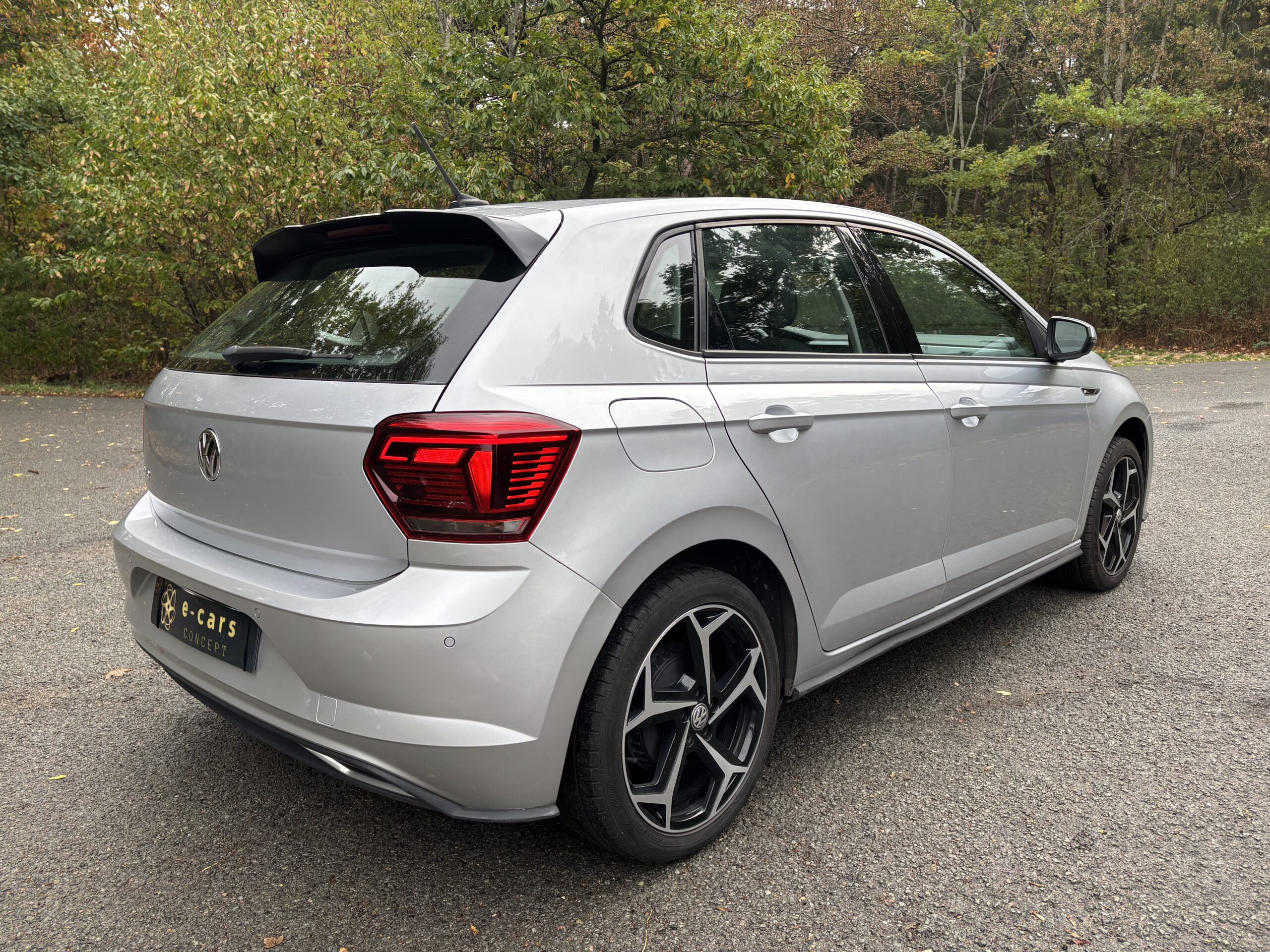 VOLKSWAGEN Polo VI 1.0 TSI DSG7 95 R-line