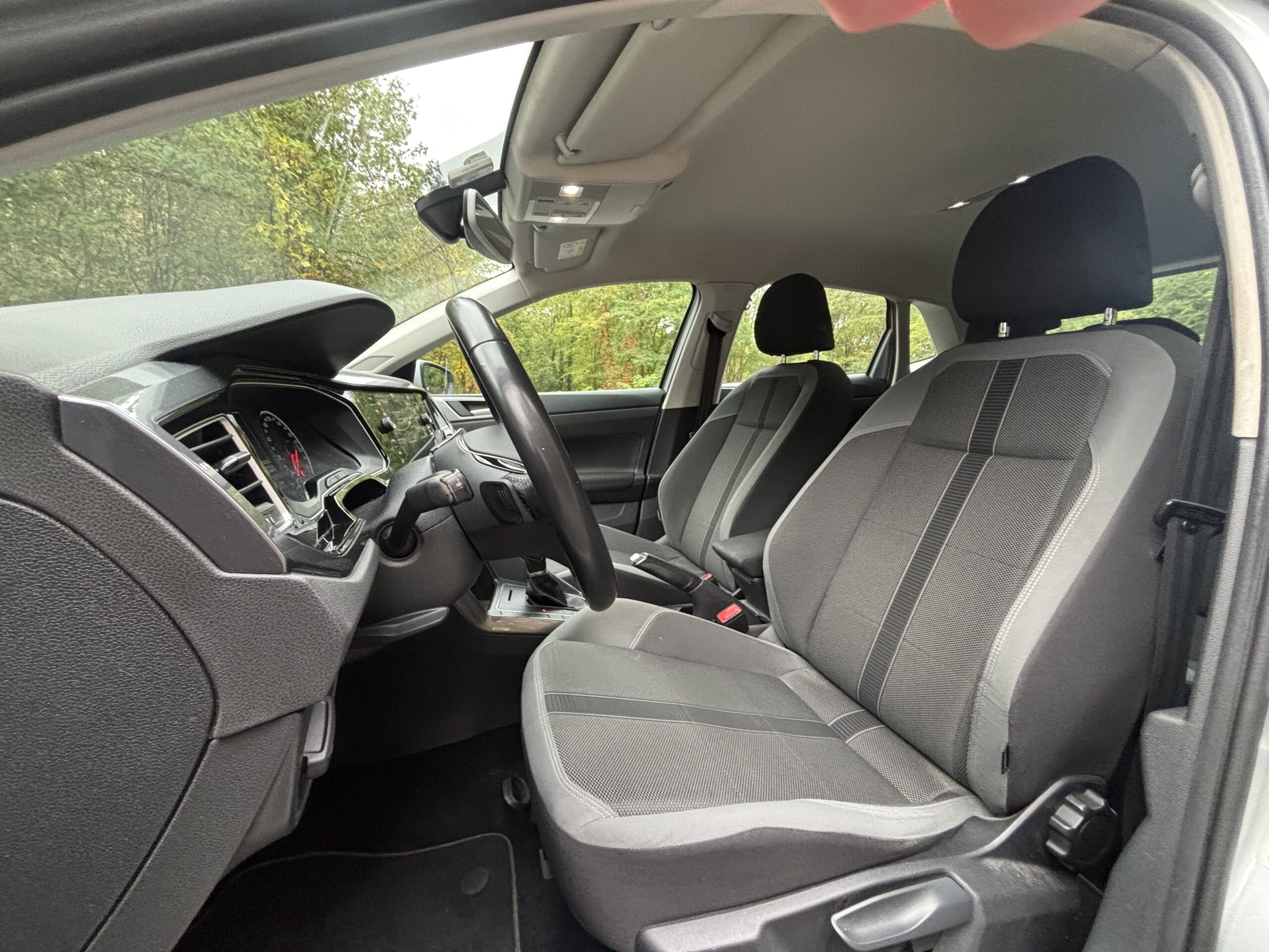 VOLKSWAGEN Polo VI 1.0 TSI DSG7 95 R-line