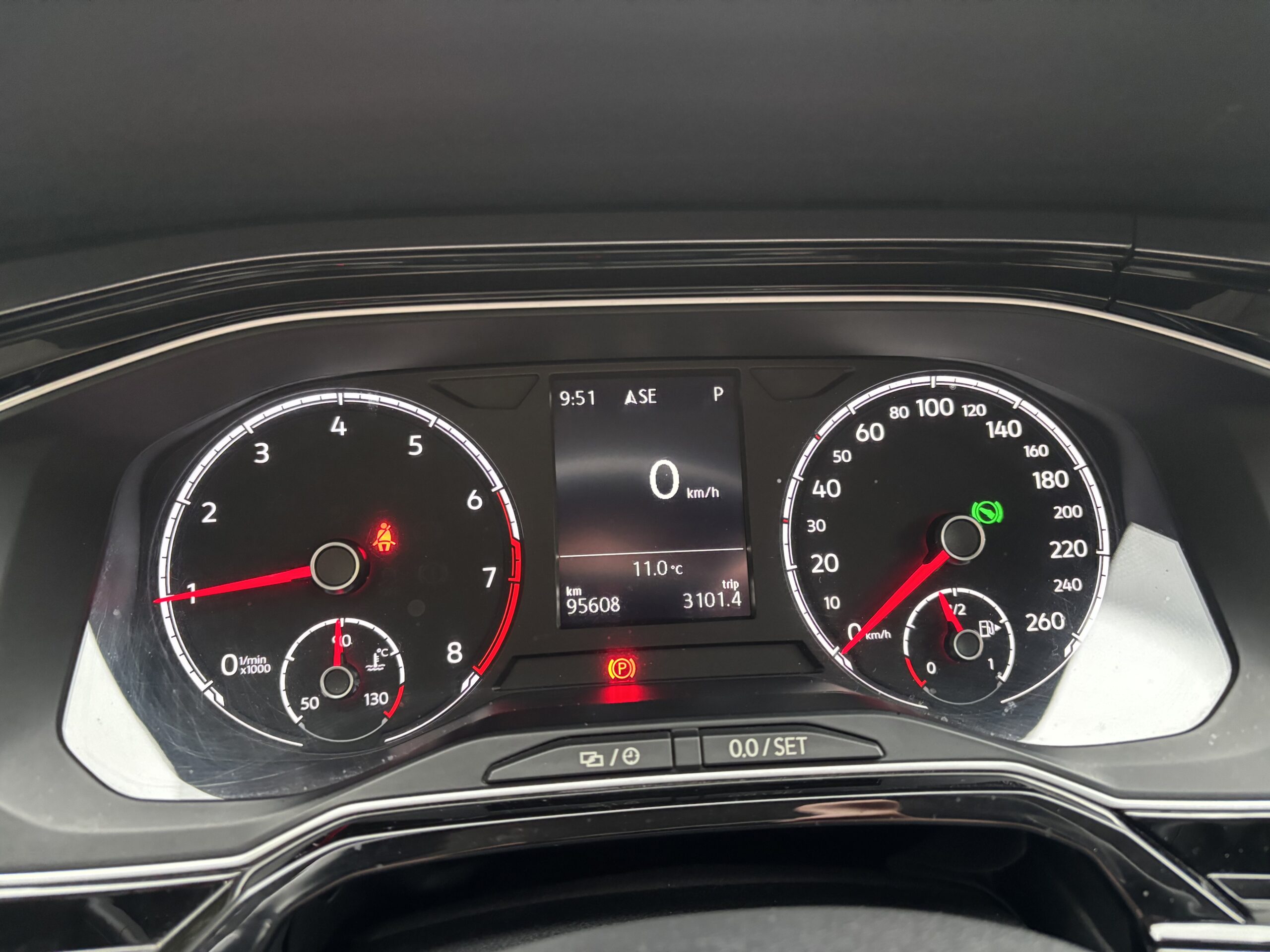 VOLKSWAGEN Polo VI 1.0 TSI DSG7 95 R-line