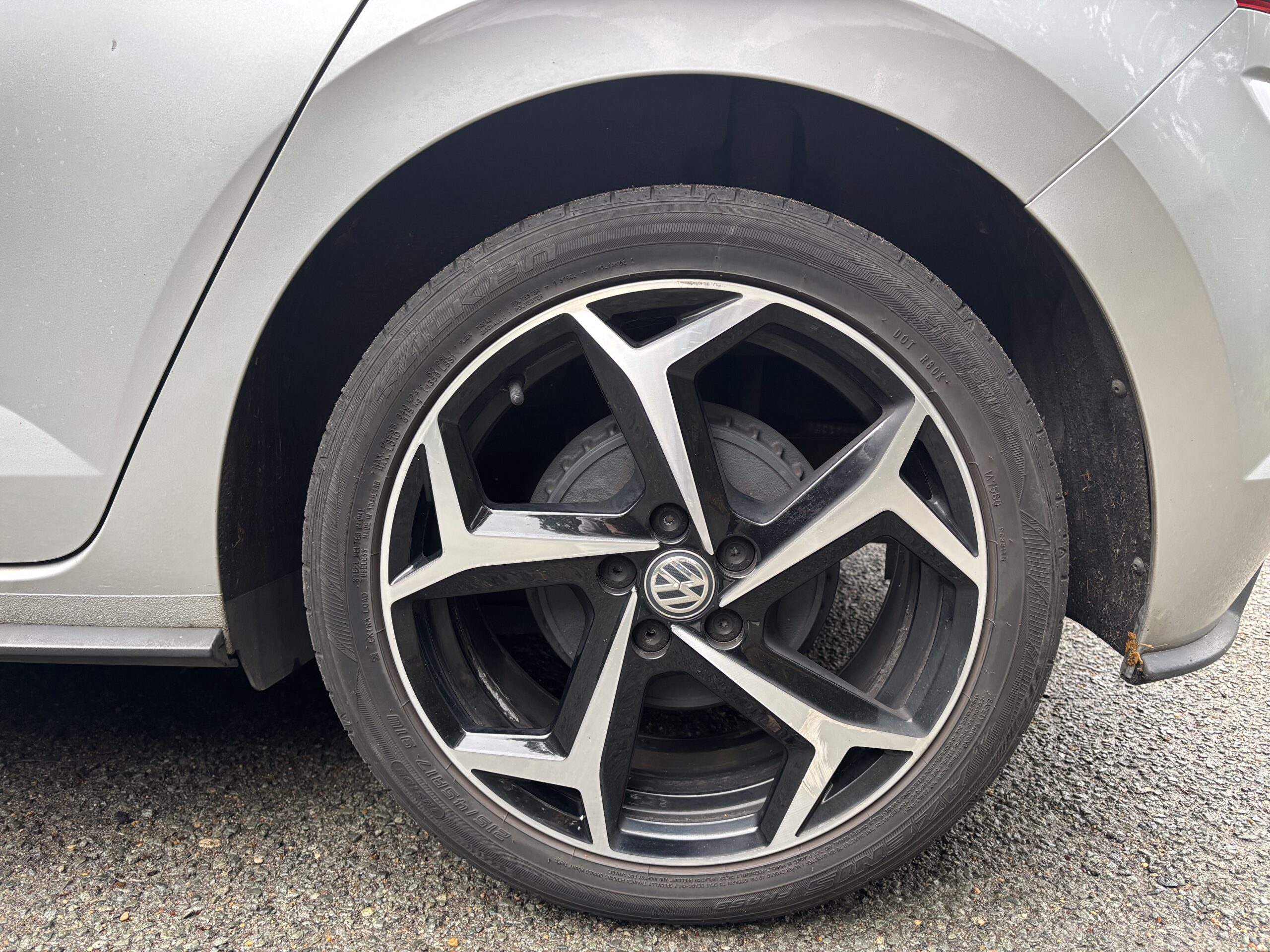 VOLKSWAGEN Polo VI 1.0 TSI DSG7 95 R-line
