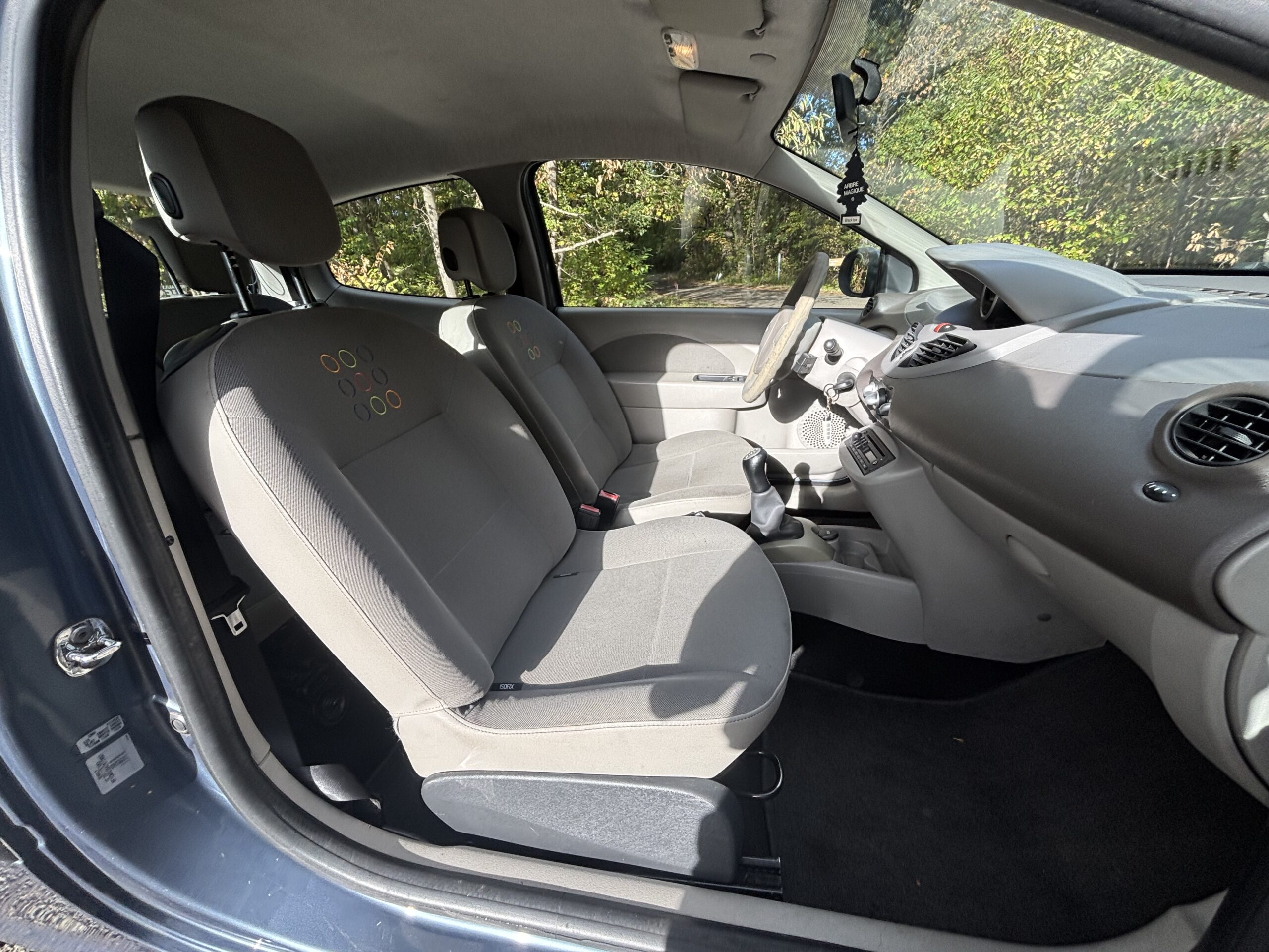RENAULT Twingo II 1.5 dCi 65 TREND