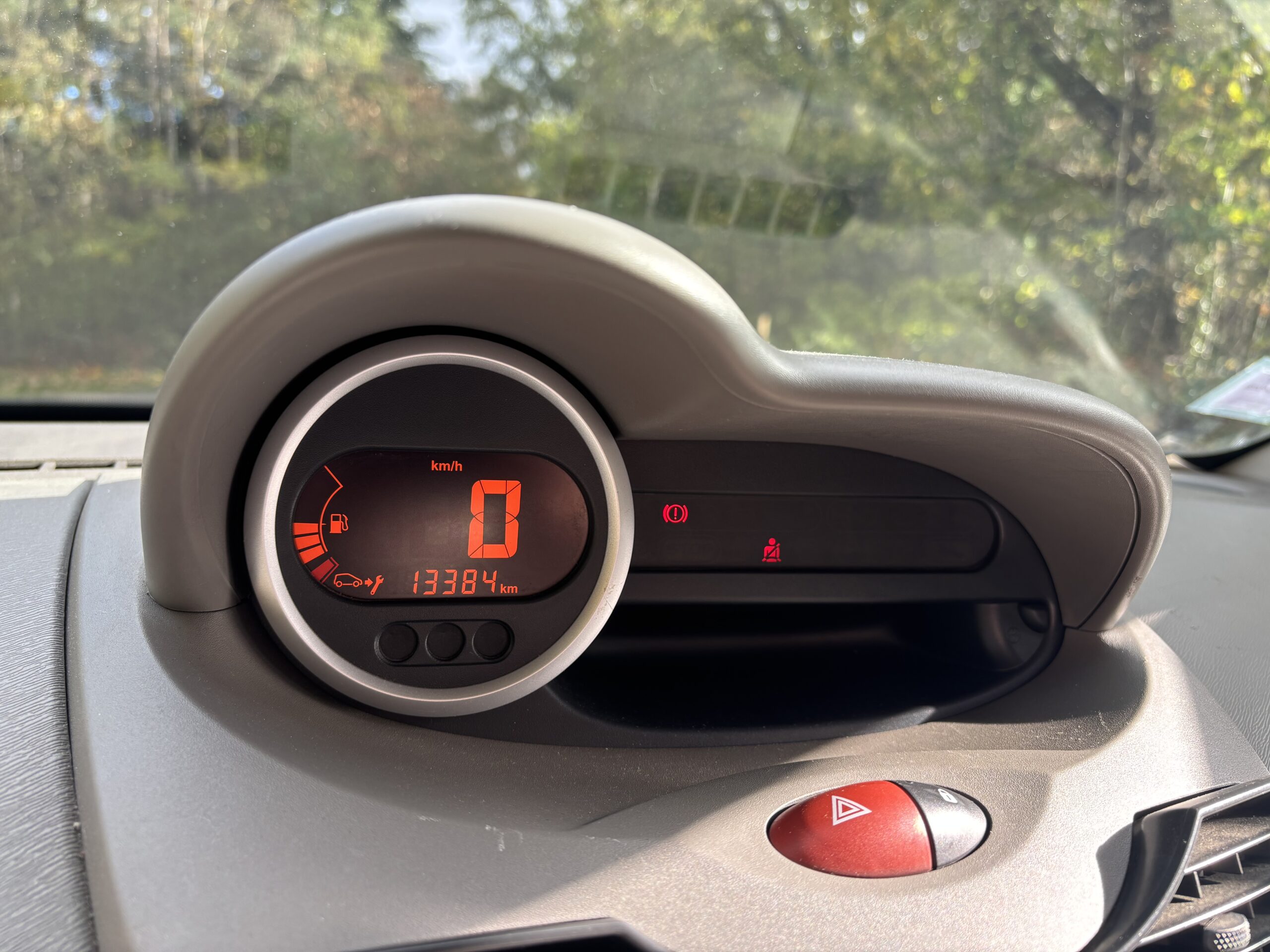 RENAULT Twingo II 1.5 dCi 65 TREND