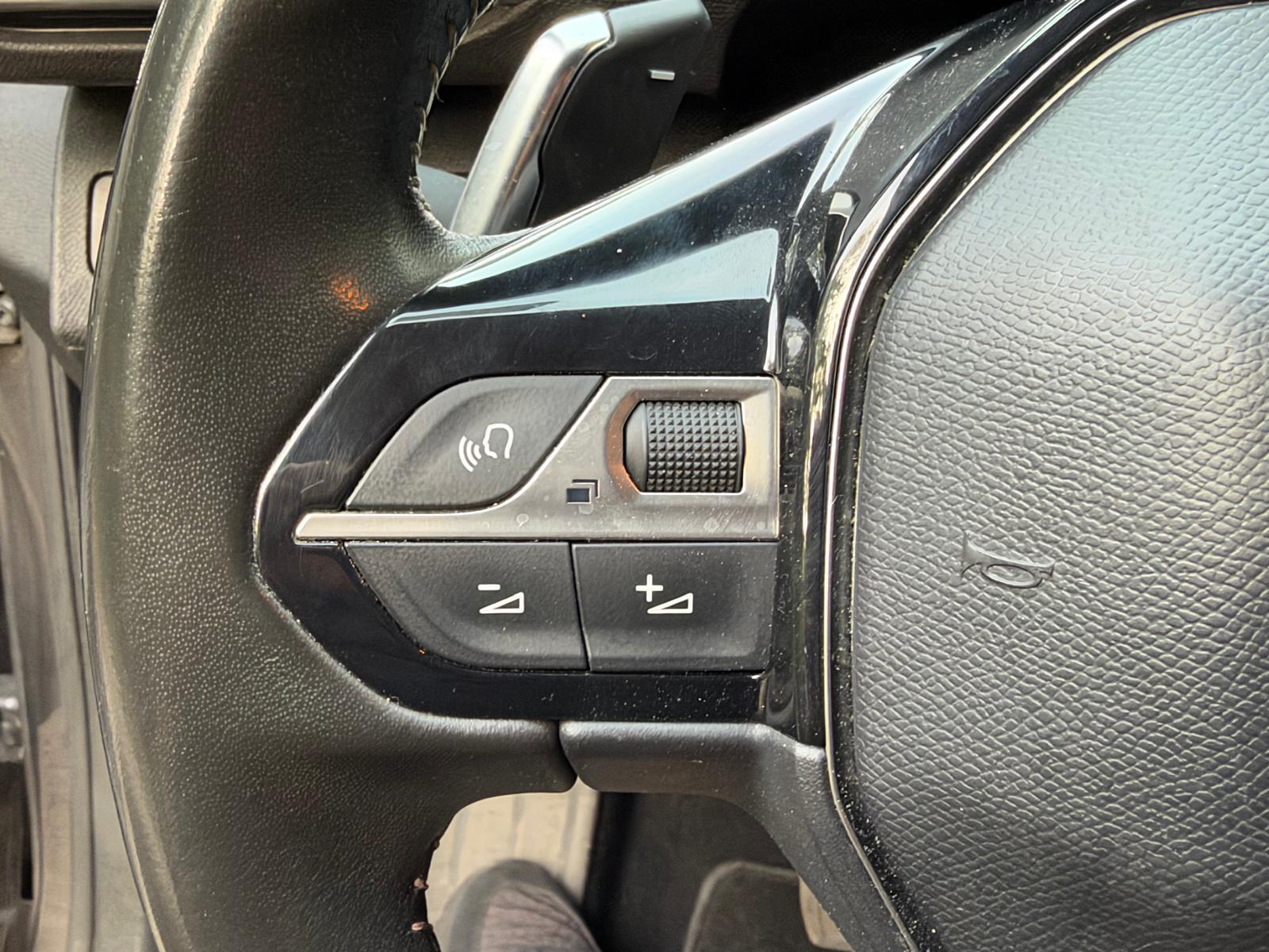 PEUGEOT 3008 Phase 2 1.5 BlueHDi EAT8 130 ACTIVE BUSINESS