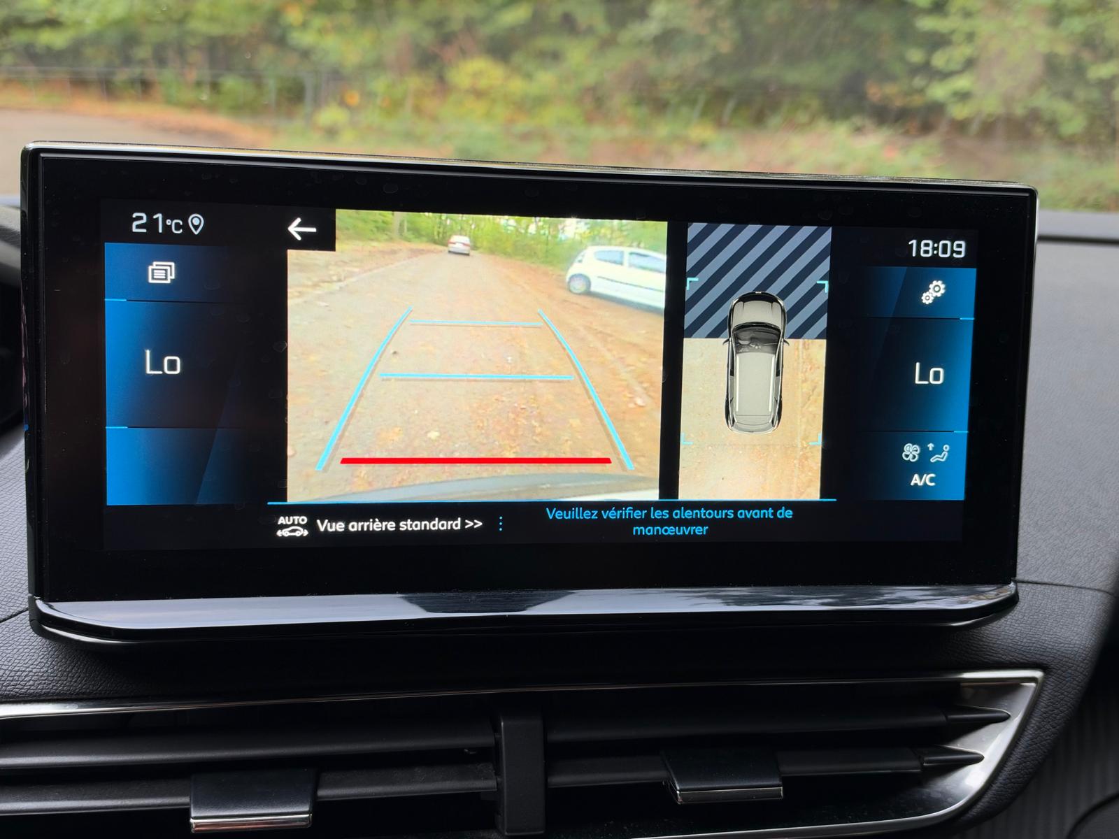 PEUGEOT 3008 Phase 2 1.5 BlueHDi EAT8 130 ACTIVE BUSINESS