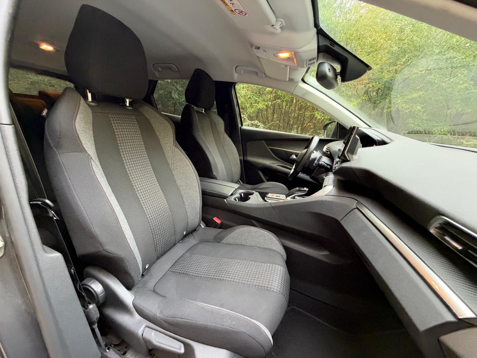PEUGEOT 3008 Phase 2 1.5 BlueHDi EAT8 130 ACTIVE BUSINESS