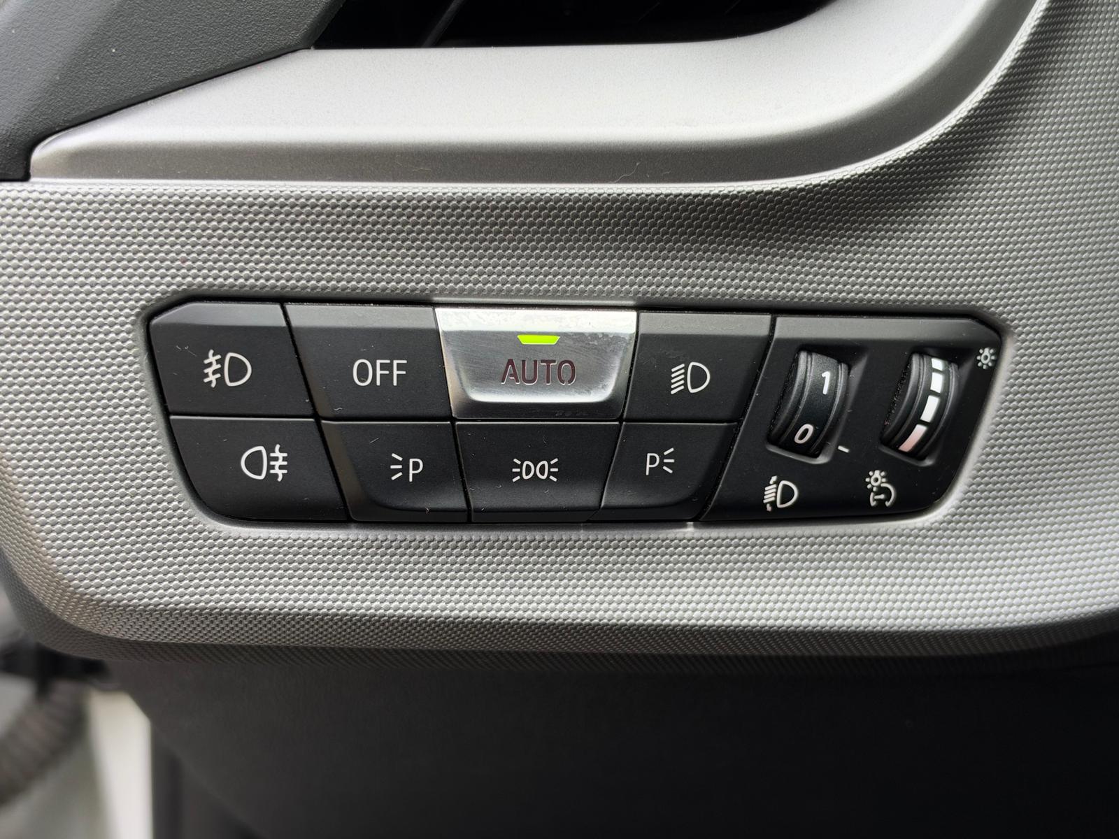 BMW Série 1 118i 136 BUSINESS DESIGN