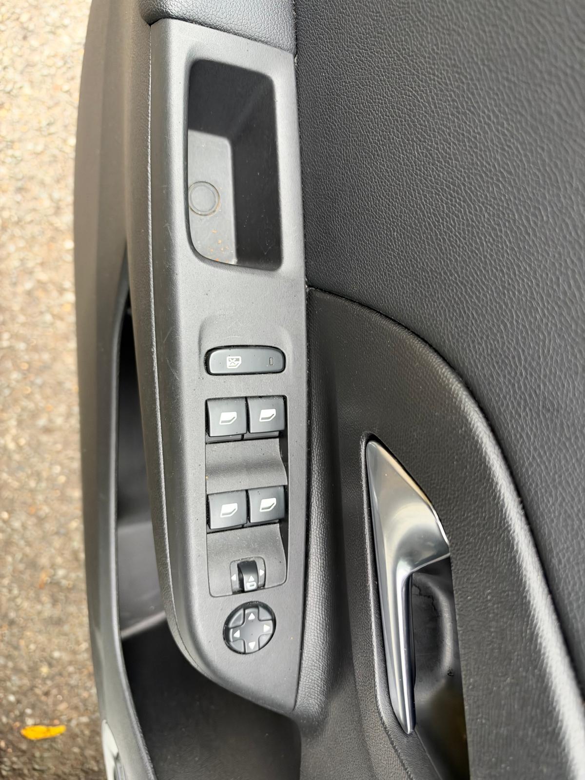 OPEL Corsa 1.5 TDi 16V 102 ULTIMATE