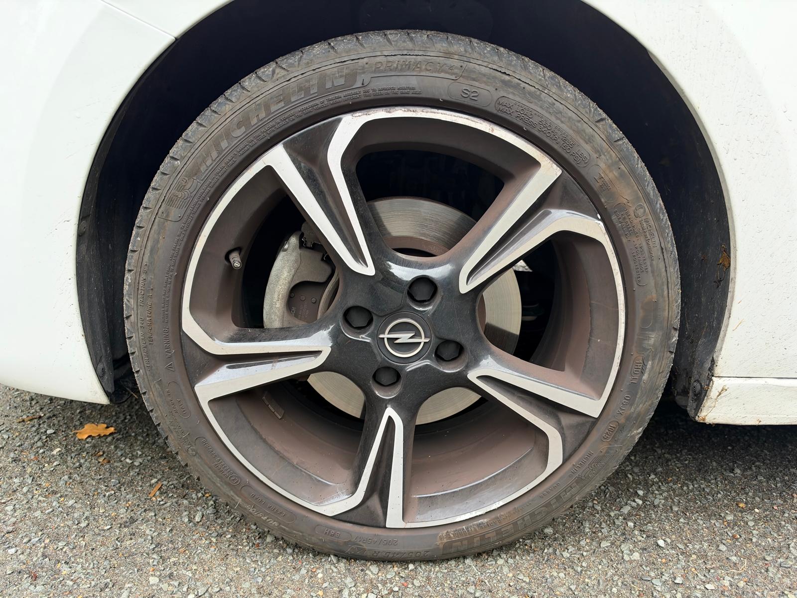 OPEL Corsa 1.5 TDi 16V 102 ULTIMATE