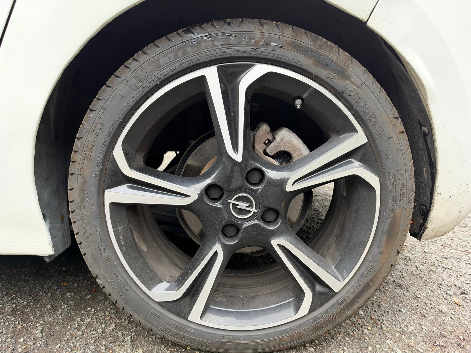 OPEL Corsa 1.5 TDi 16V 102 ULTIMATE