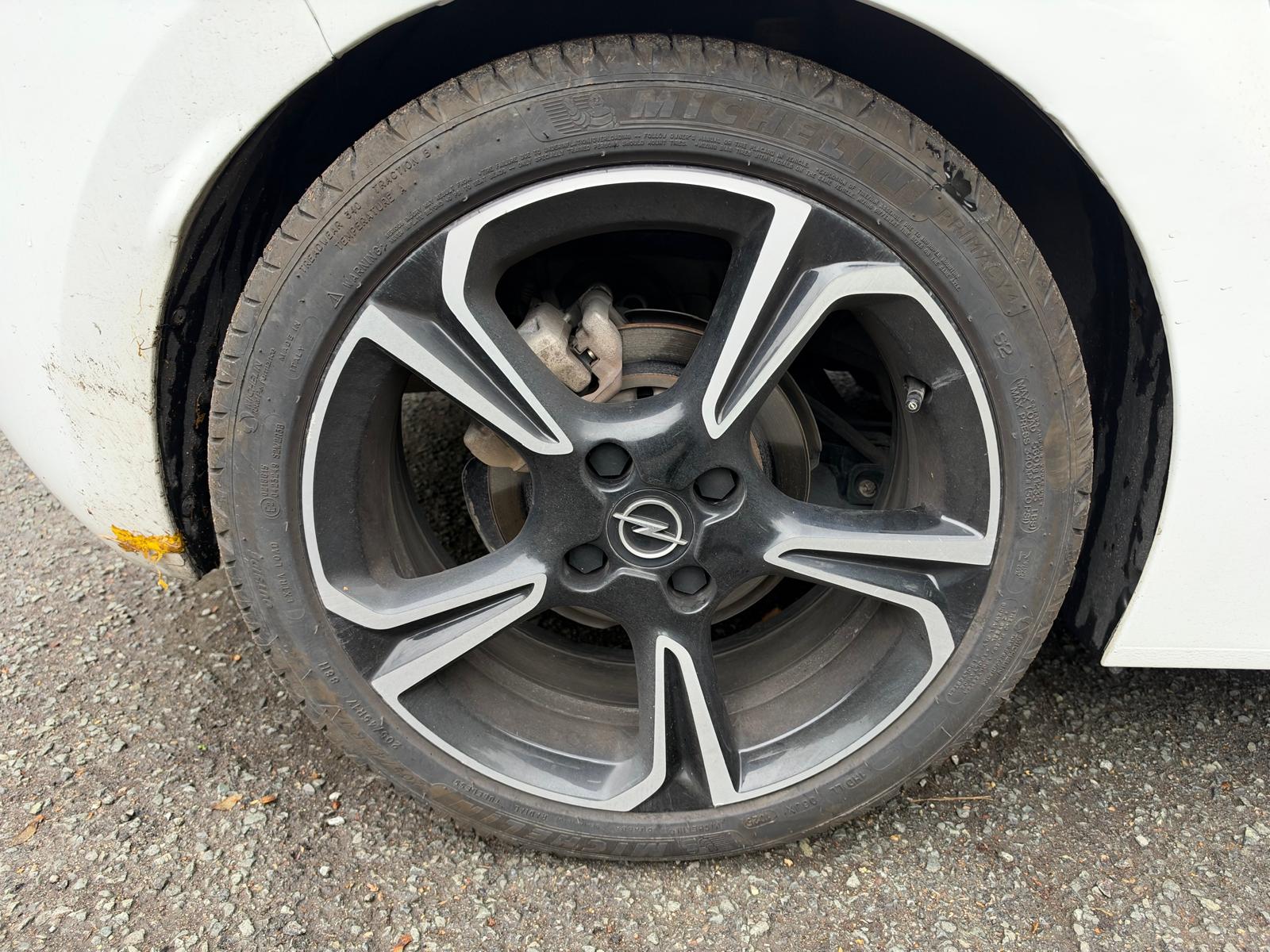 OPEL Corsa 1.5 TDi 16V 102 ULTIMATE